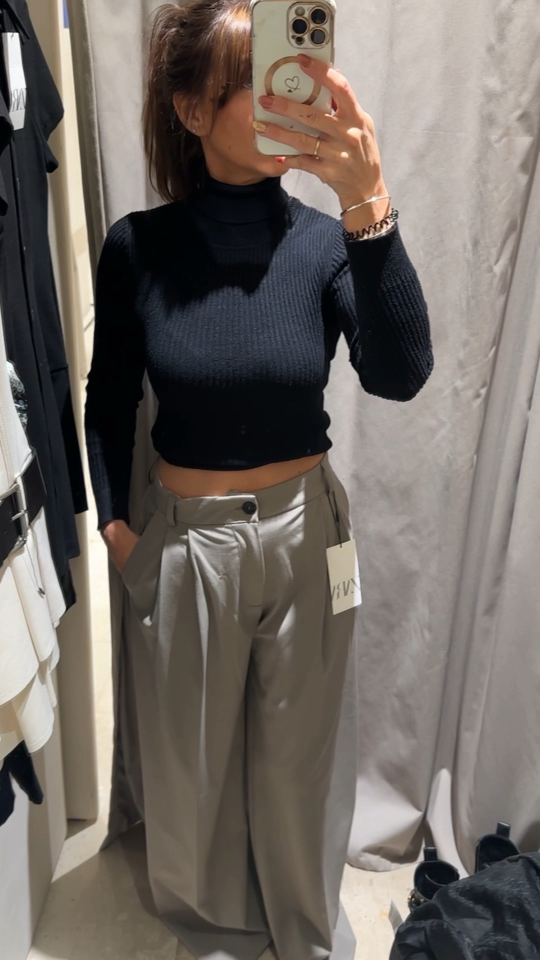 This is your sign to stock up on wide leg trousers! Perfect for casual, date night trousers.  Casual trousers or dress them up. 

#LTKSpringSale #LTKeurope #LTKbeauty