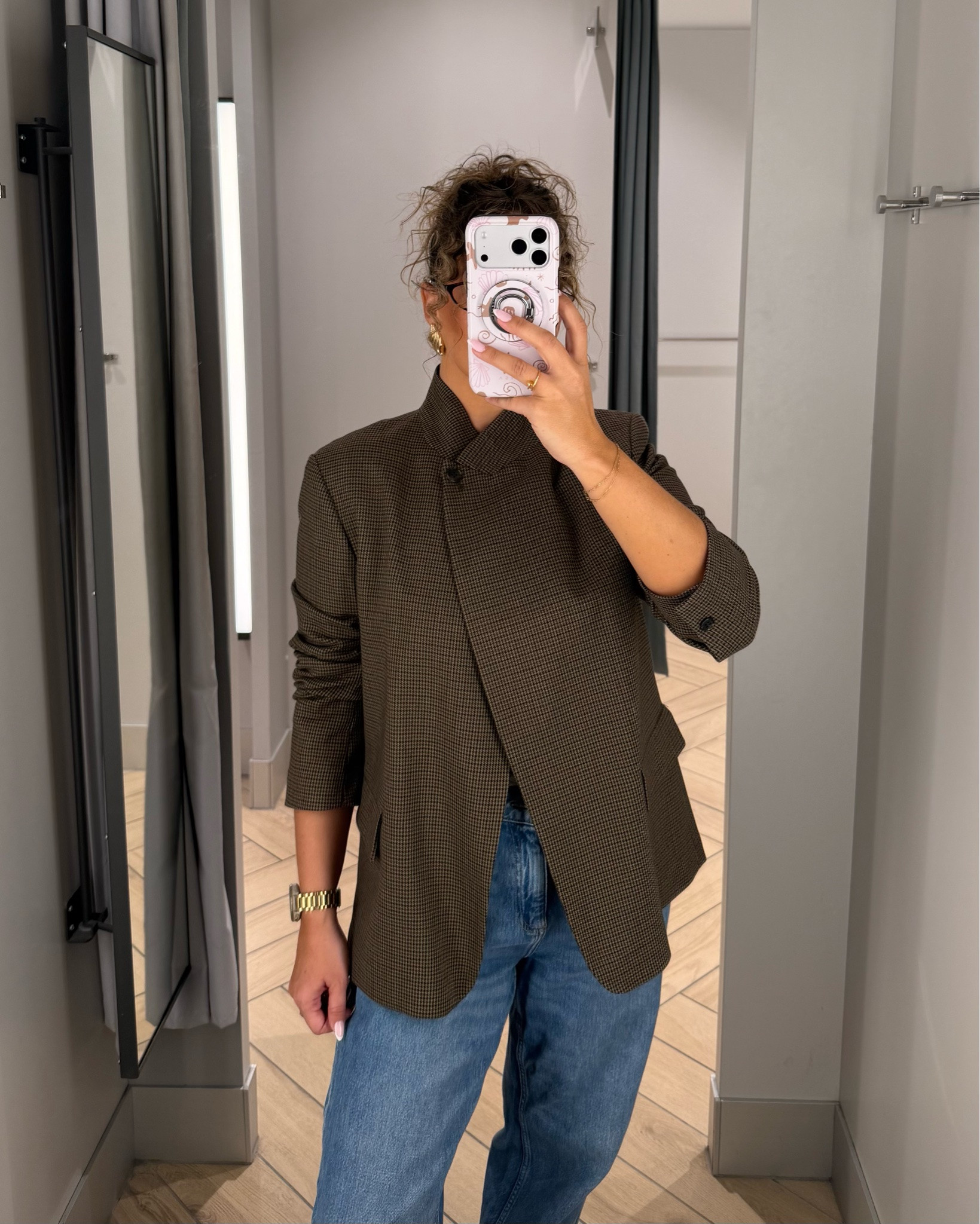 I’m wearing a size small

#LTKFashionMonth #LTKautumn #LTKeurope