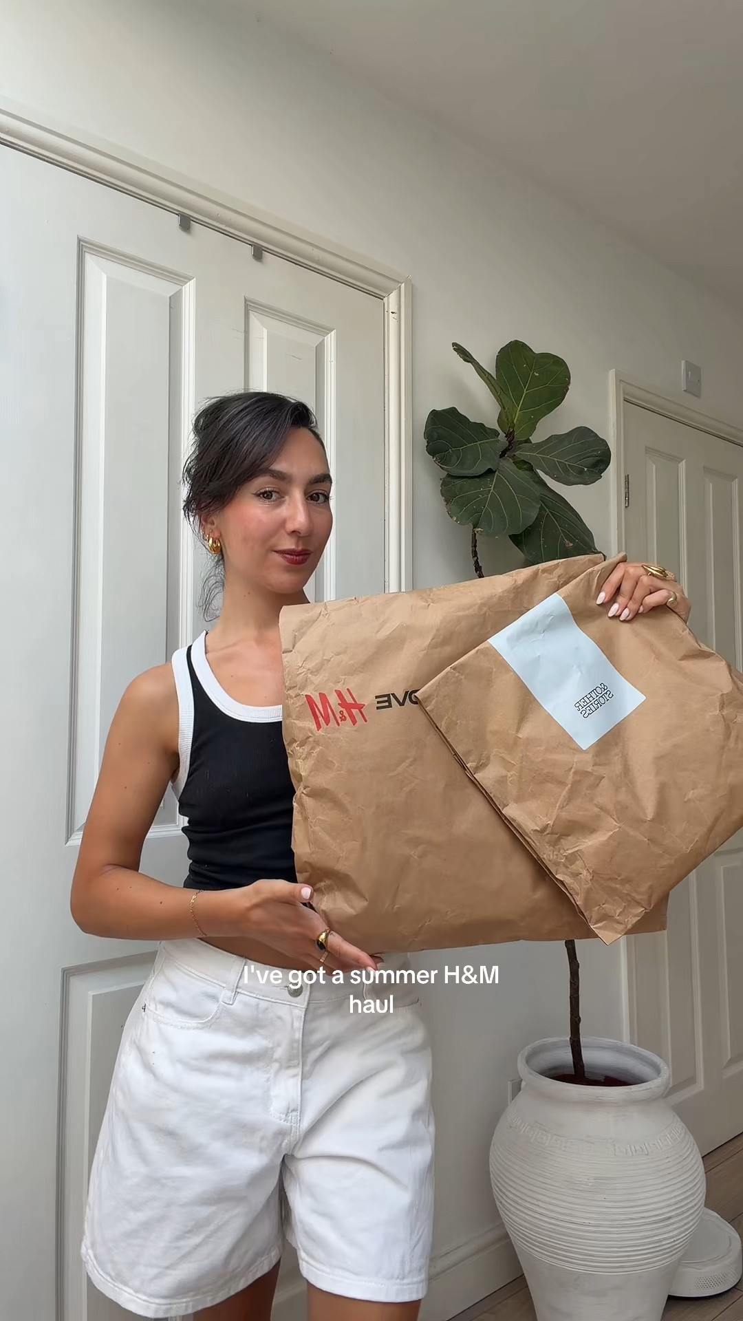 H&M and &other stories haul!

#LTKuk #LTKsummer #LTKunboxing