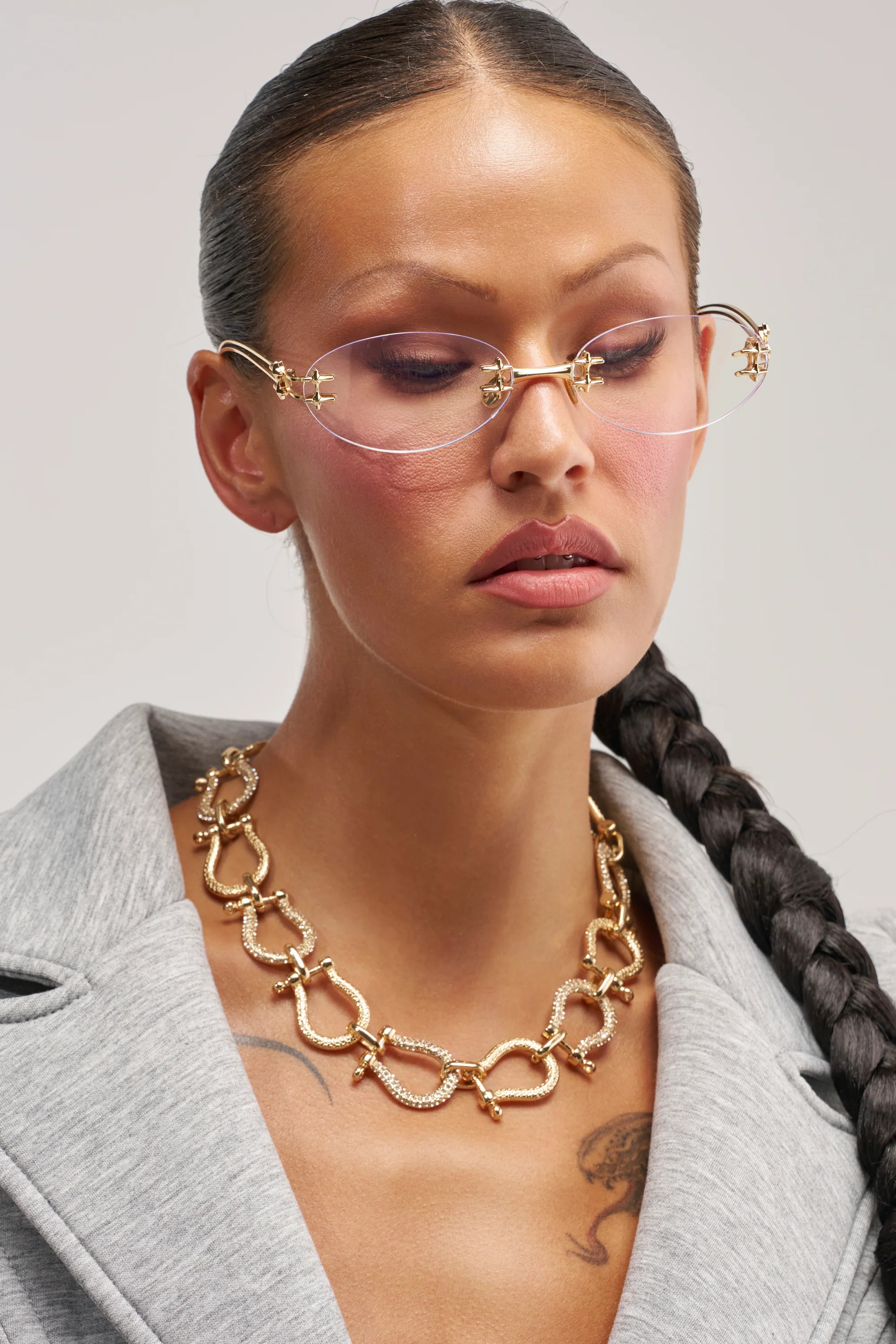 AKIRA Rich Girl Gold Horsebit Statement Chain Necklace | AKIRA
