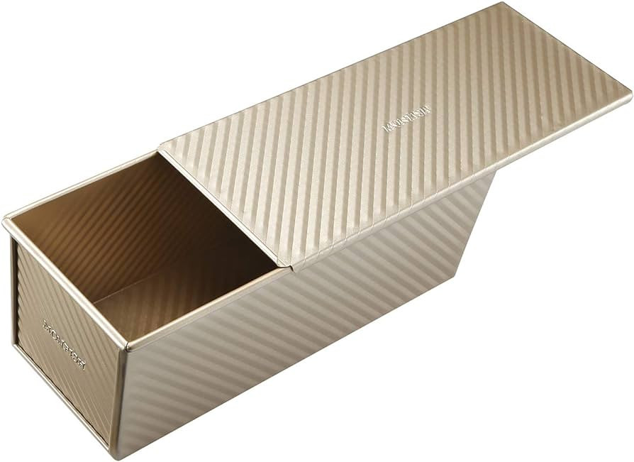 Monfish Loaf Pan w Lid Pullman Bread Pan 2.2lb dough Aluminumed Steel Commercial Grade Non Stick ... | Amazon (US)