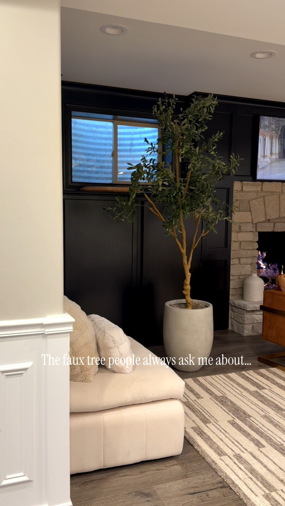 A lot of you saved the faux tree reel — here’s the full look in daylight 🤍

The planter is intentionally oversized and I leave the tree in the nursery pot, then add preserved moss so it doesn’t look artificial. The small uplight is what gives the cozy glow at night.

Everything I used is linked here.


#LTKHome #LTKSeasonal