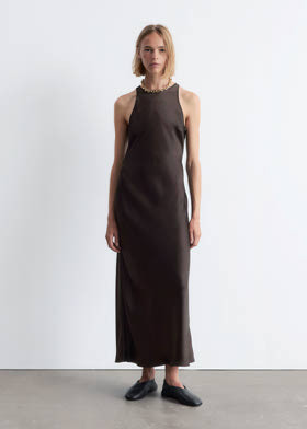 슬리브리스 새틴 미디 드레스 - 다크 브라운 & Other Stories | &Other Stories KR