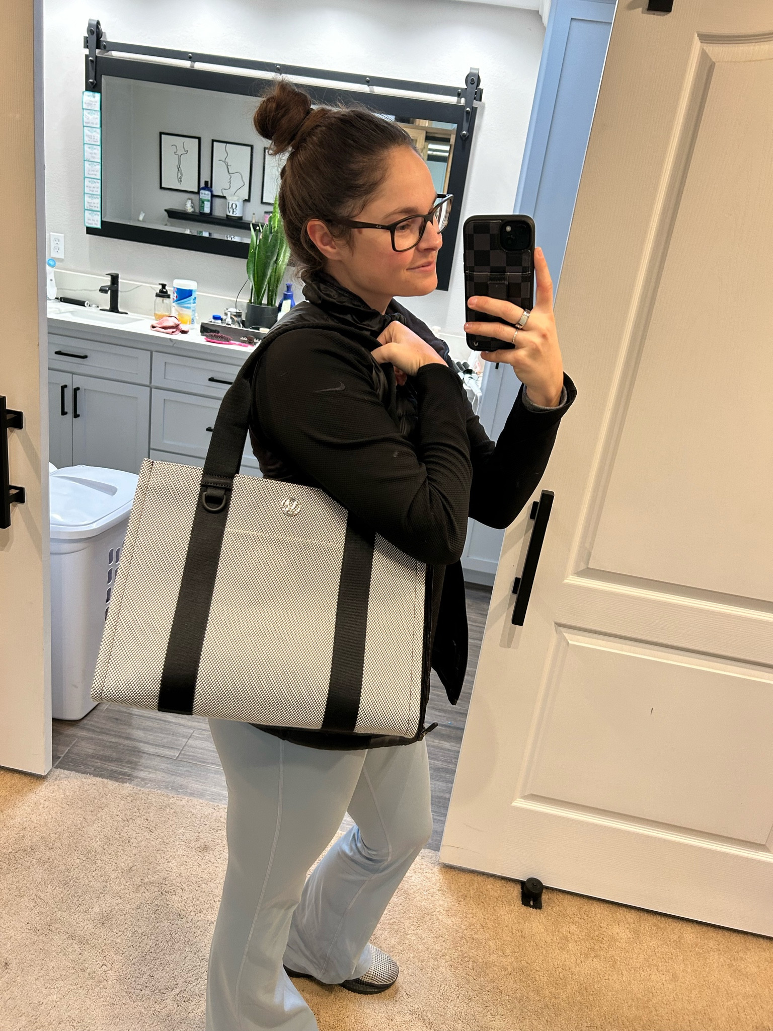 My bad is back in stock🖤

#LTKU #LTKTravel #LTKItBag