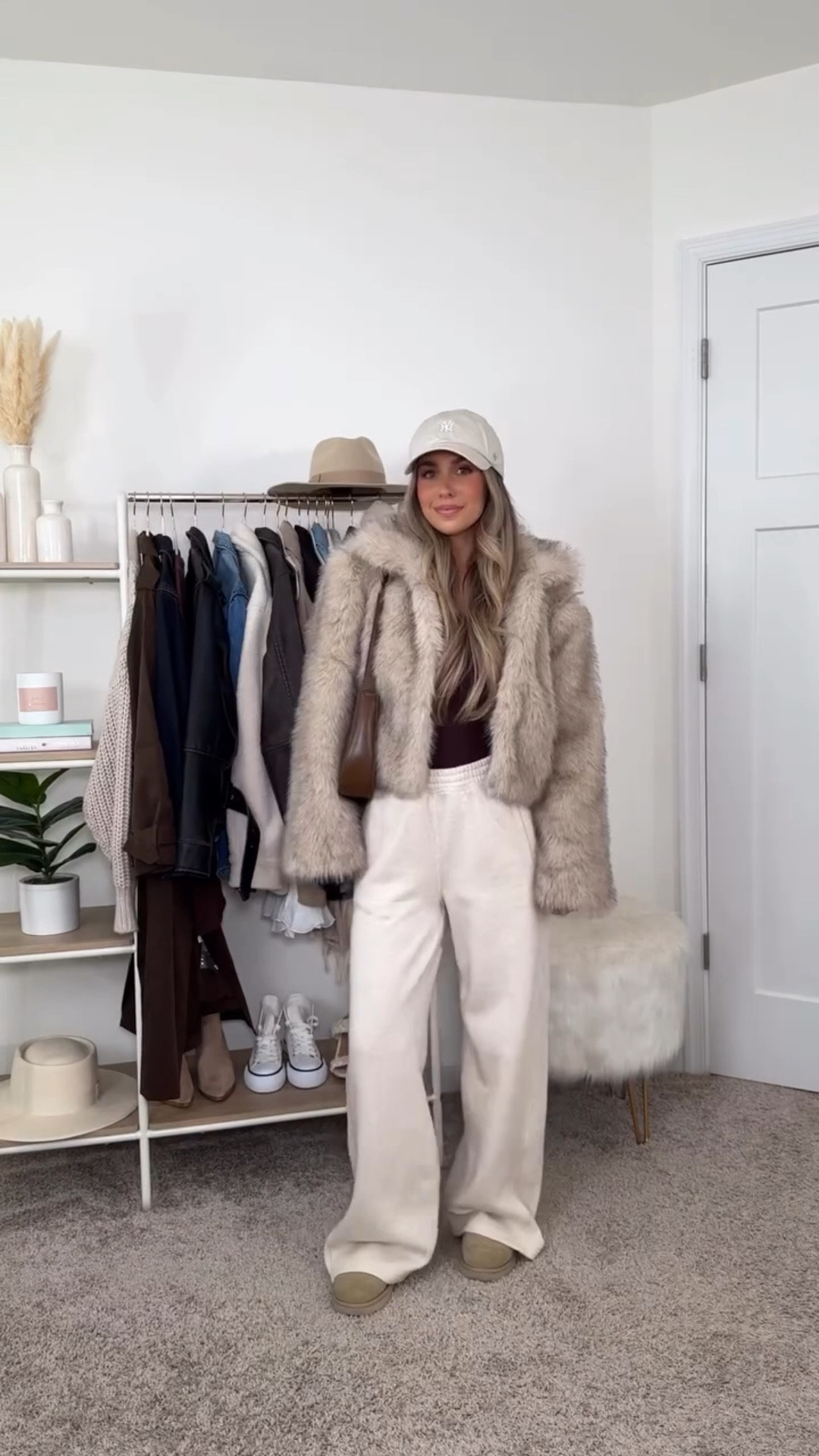 Casual Winter Outfit ☕️❄️🫎 comfy cozy but make it chic! Truly my ideal combo for an easy ootd that I still feel put together in! A faux fur coat is always the perfect layer too, imo! 

Comment OOTD to get all of the details from my winter outfit sent over to you directly & make sure to save this for later next time you’re in need of a little outfit inspo!

https://liketk.it/5ERiM #casualstyle #casualoutfit #winteroutfitideas #winterfashion #winterootd