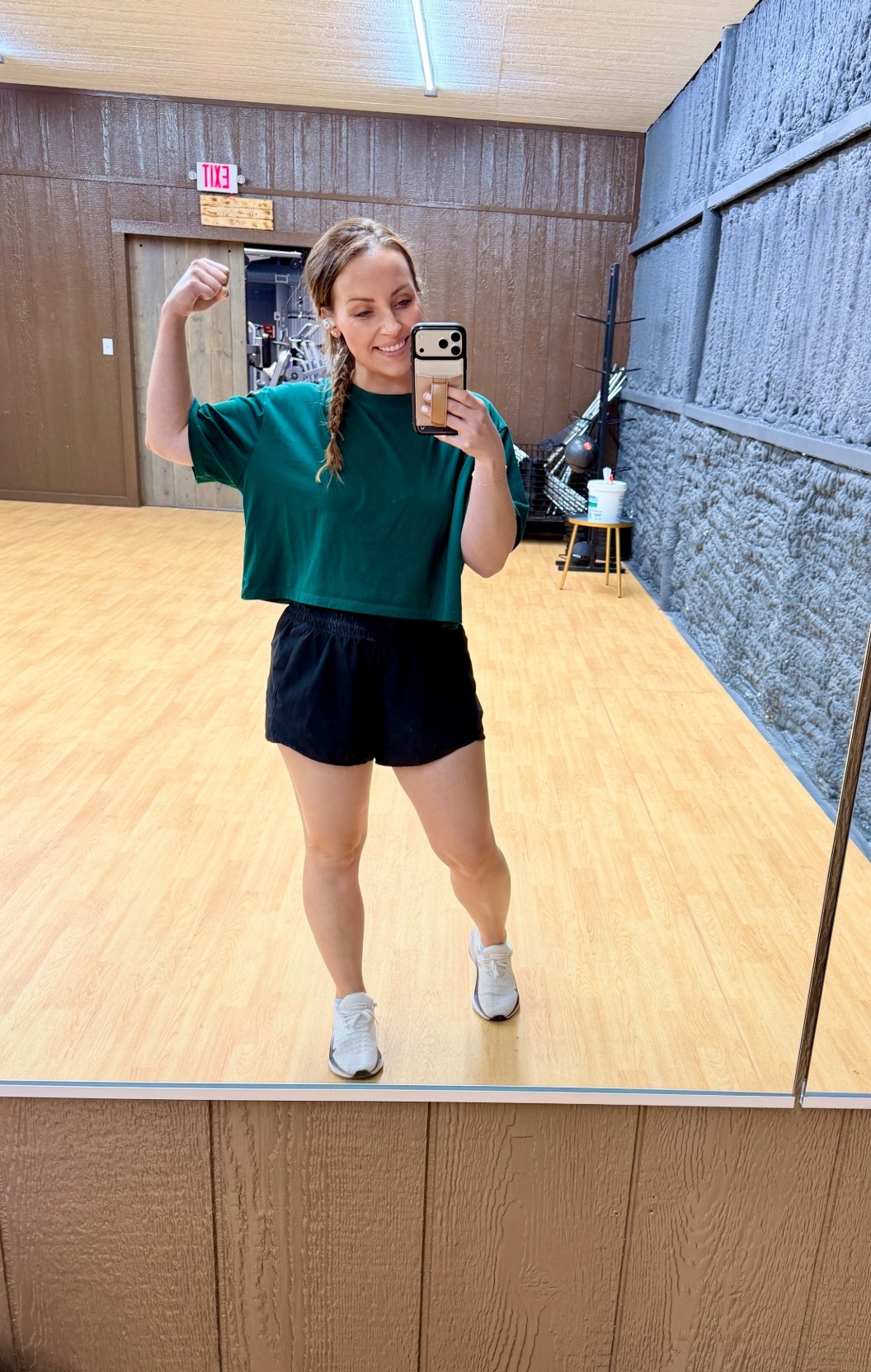Thursday sweat sesh! Love Under Armour crop tops. Paired with my favorite Walmart high waist woekout shorts and neutral Nike tennis shoes! 🙌🏼 
#workoutstyle #momfitness #nike #shoes #croptop #momoutfits

#LTKmomlife #LTKActive #LTKmorningroutine