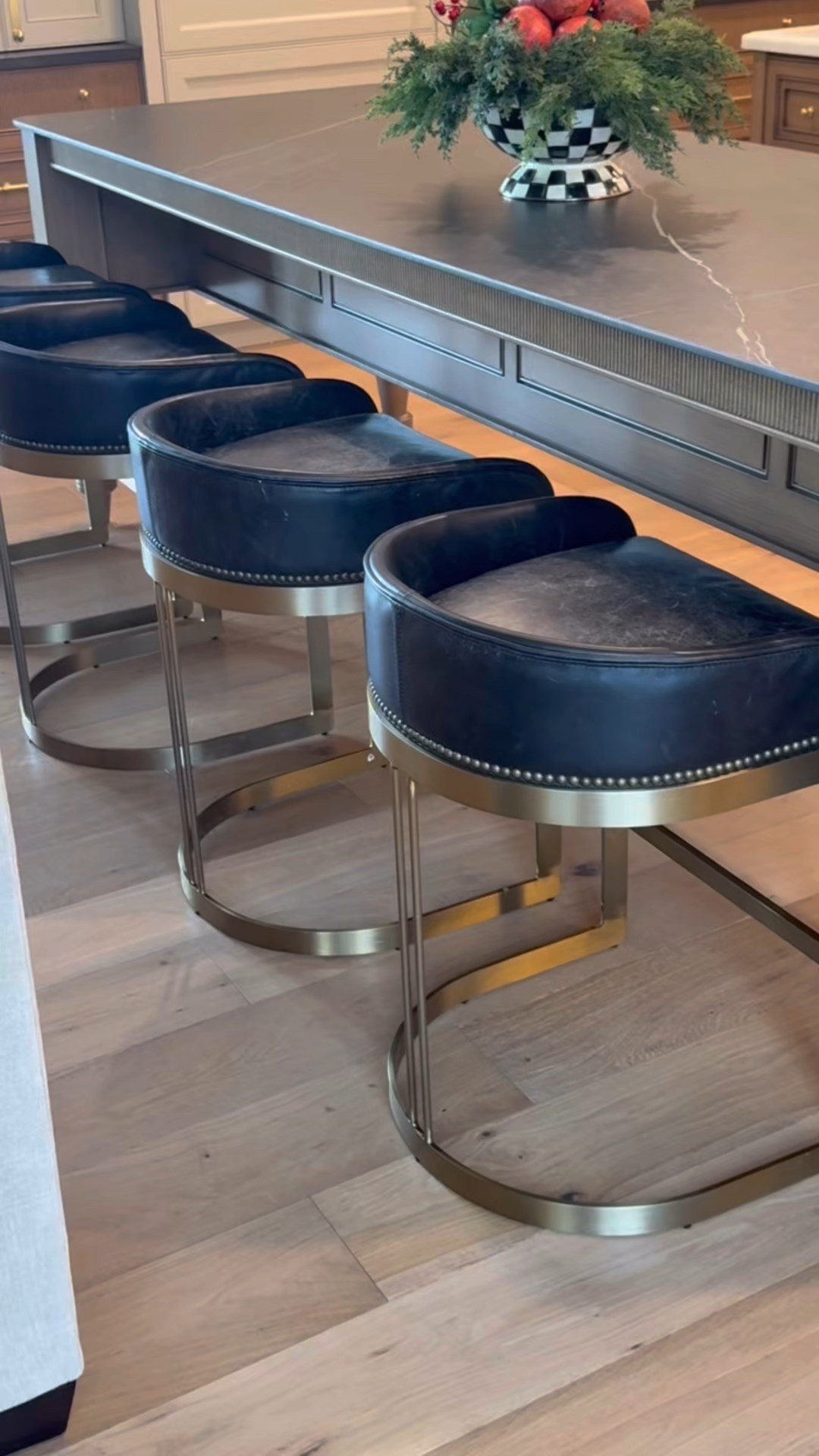 @wayfair and of year clearance sale happening now. 

Leather and brass barstools
Wood dining chairs 
Striped upholstered chairs
Low profile rug 
Chandelier 

#wayfairpartner #wayfair

#LTKSaleAlert #LTKHome