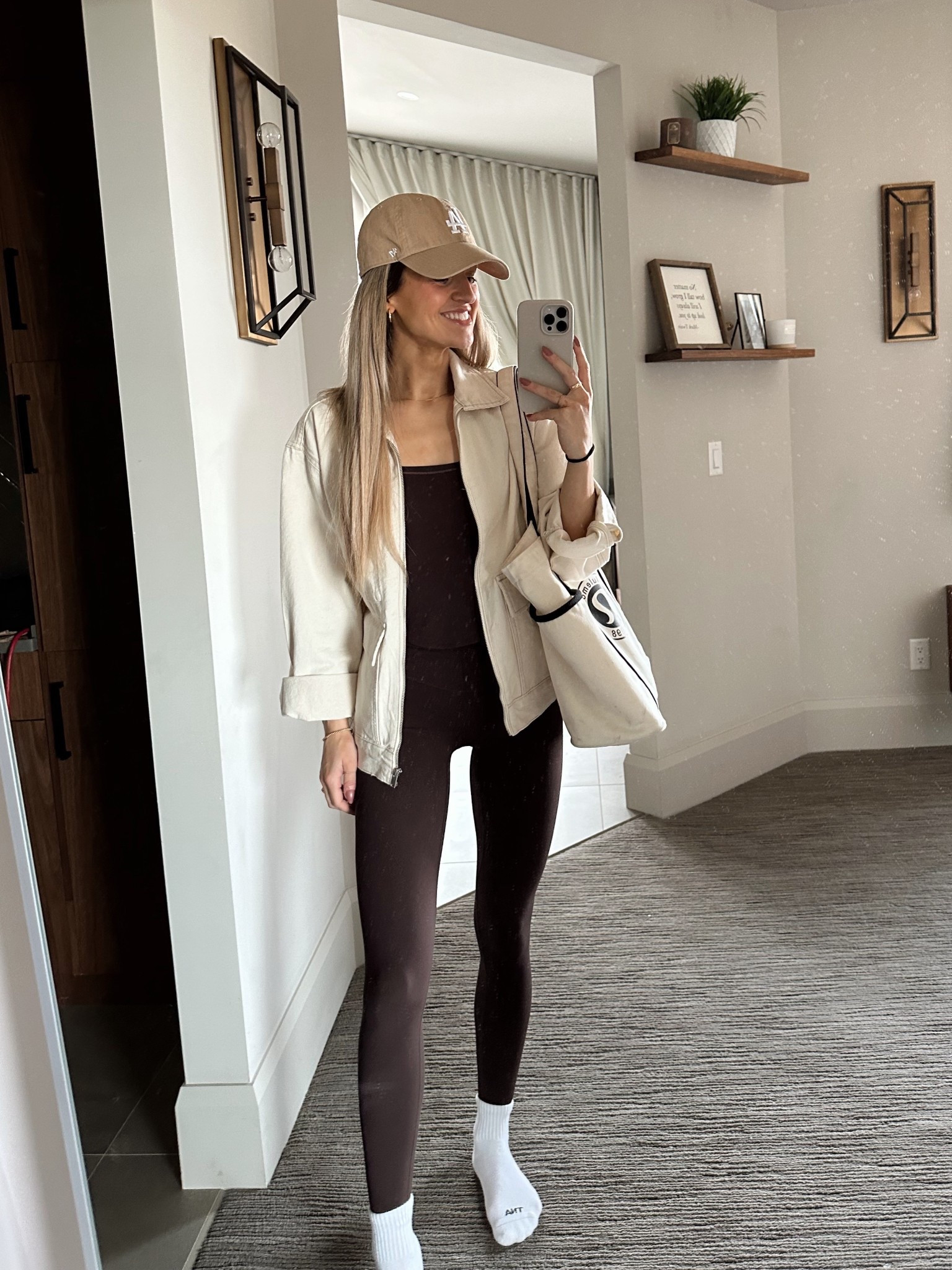 Todays outfit 🫶🏼

I'm wearing a M in the jacket! ✨


#LTKsummer #LTKspring #LTKfitness