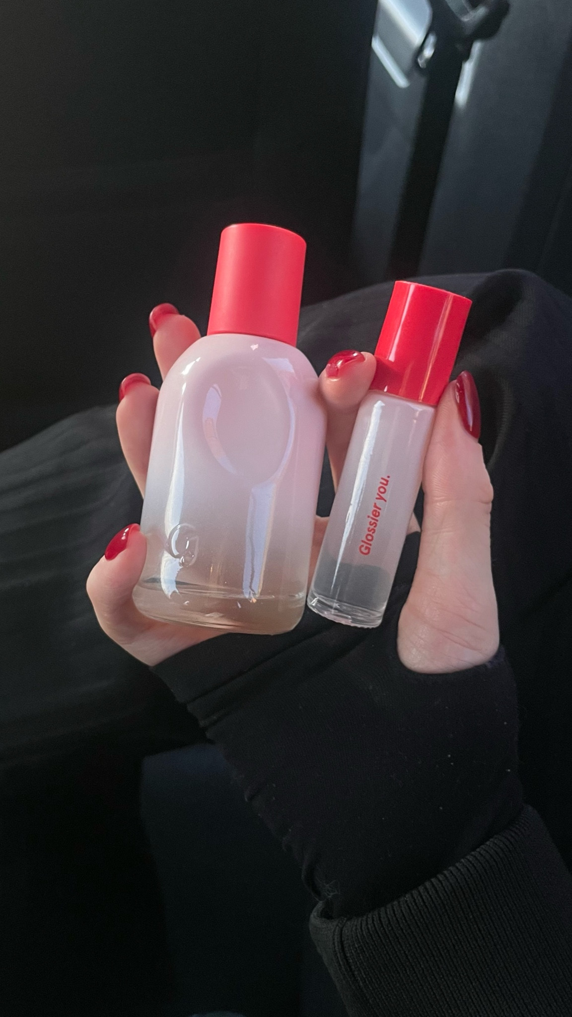 I am obsessed with this scent from Glossier!! So good for a day time clean girl perfume. #perfume #scents 