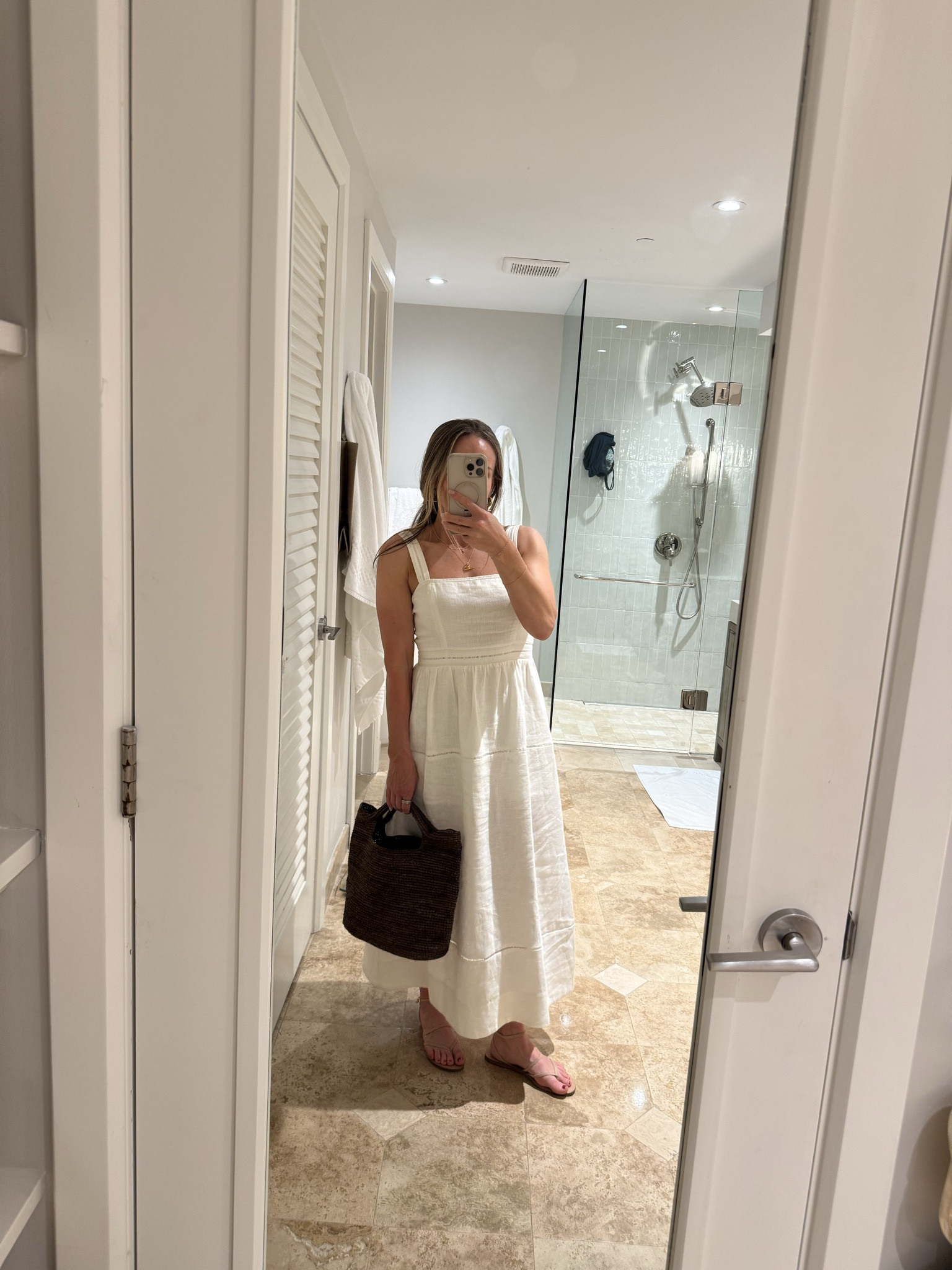 Perfect spring break dress for resort lunches and beach looks! I love the raffia tote as well. 

#LTKTravel #LTKPetite #LTKOver40
