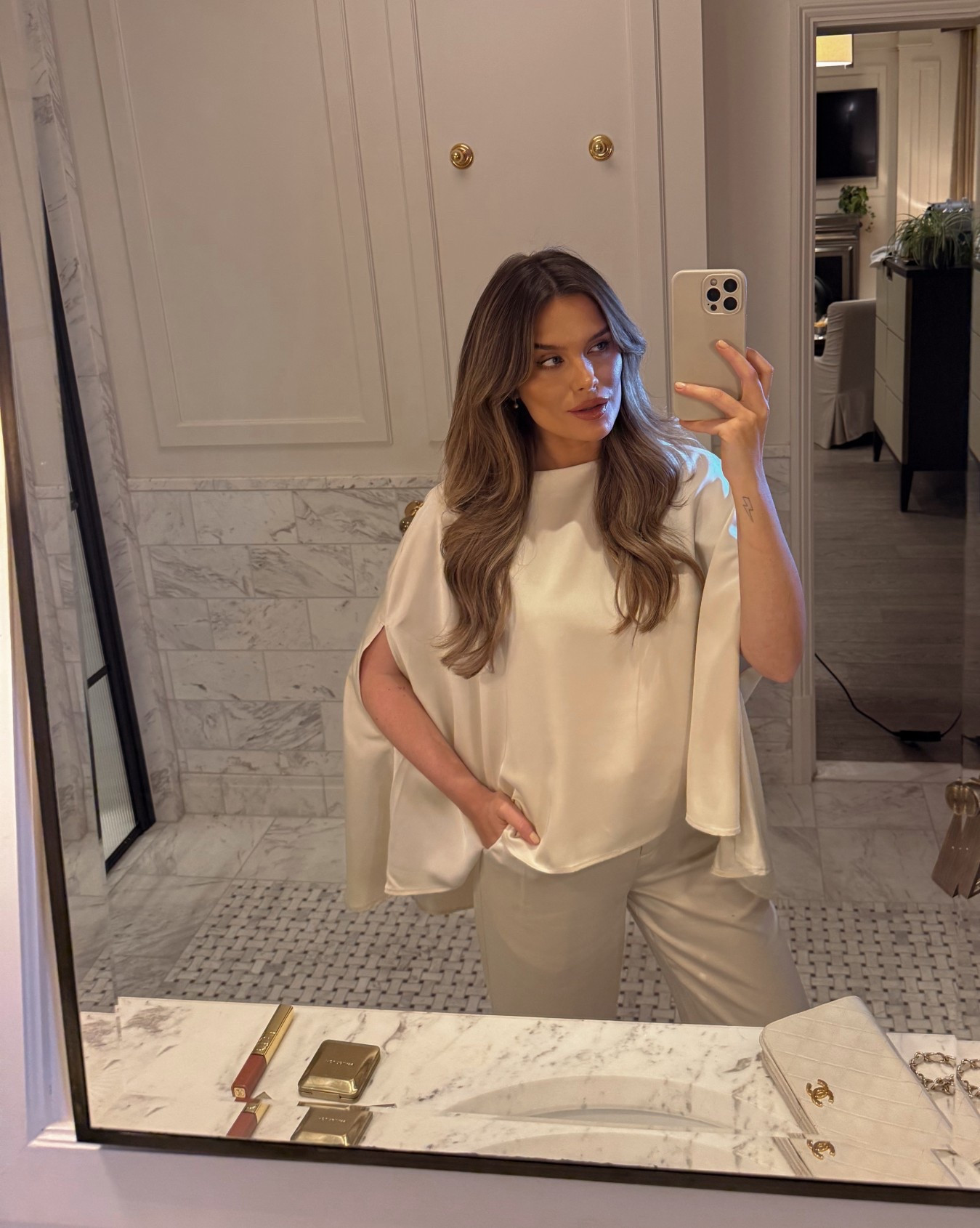 Satin two piece 

#LTKwedding #LTKdatenight #LTKCyberWeek