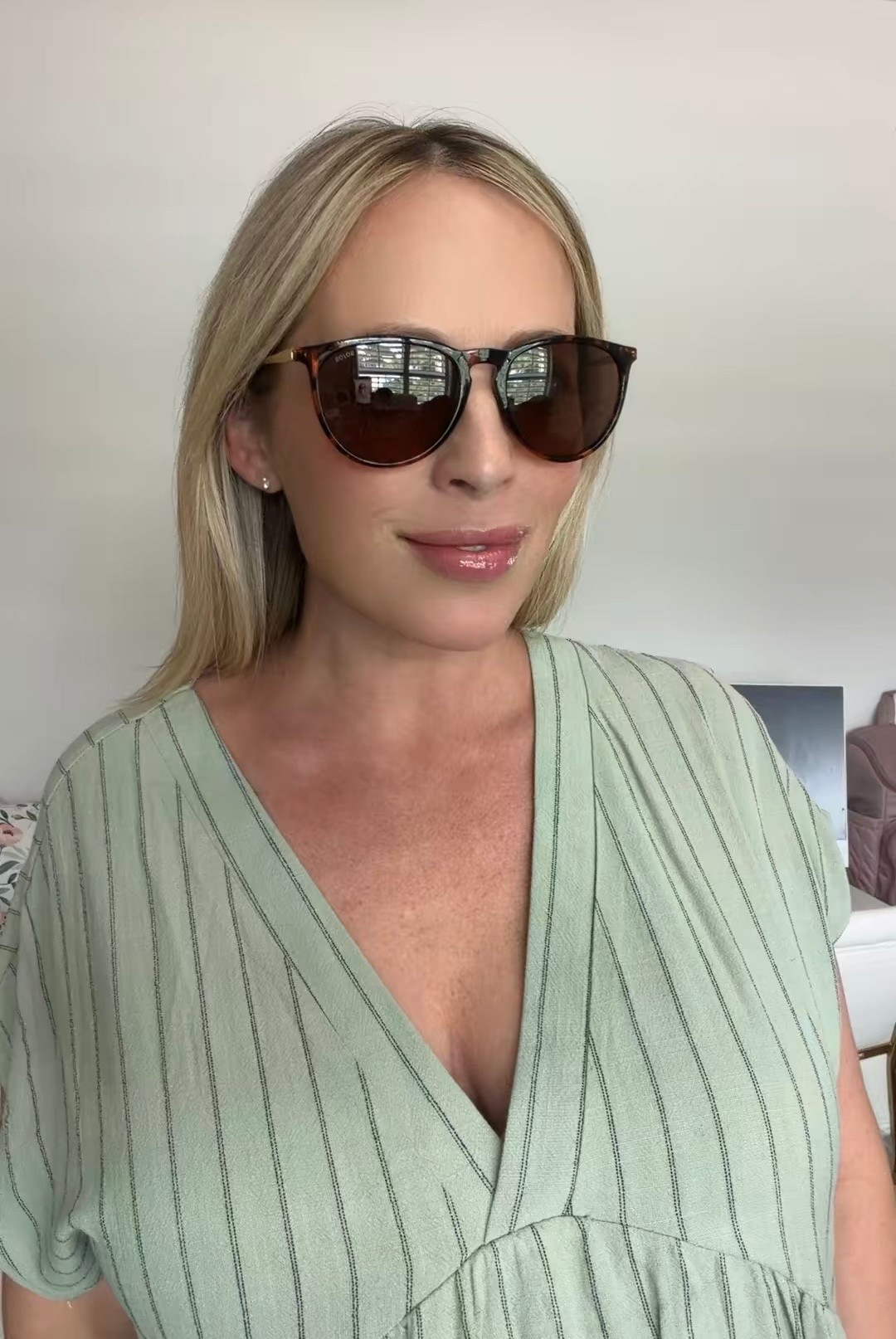 Sunglasses

#LTKgrwm #LTKootd #LTKSeasonal