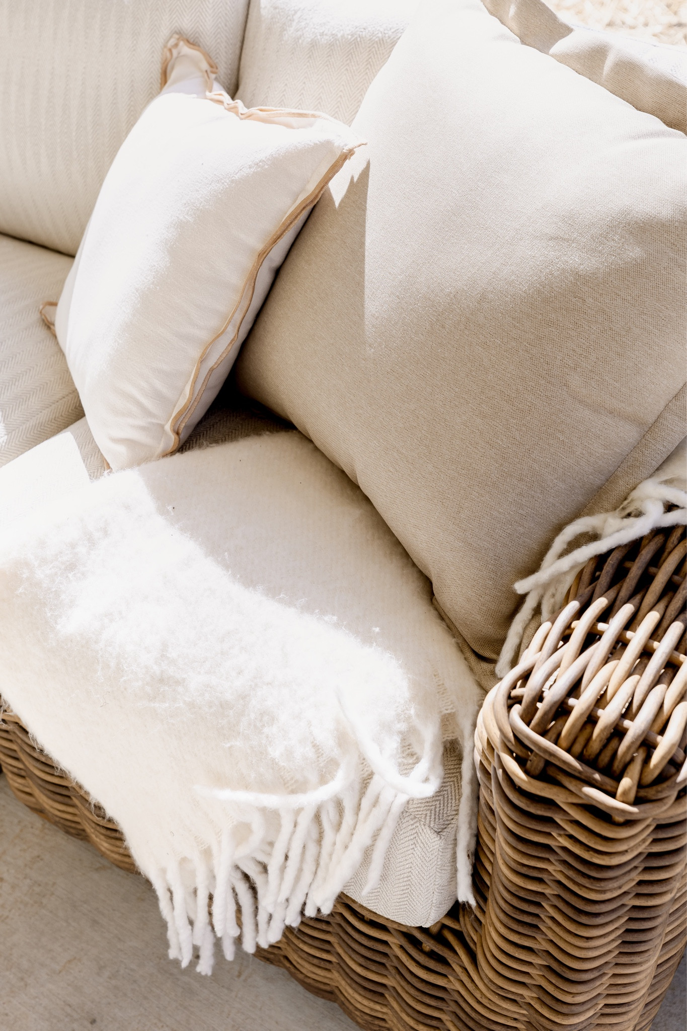 Some neutral spring patio love to get ready for the new season 

#LTKSeasonal #LTKhome