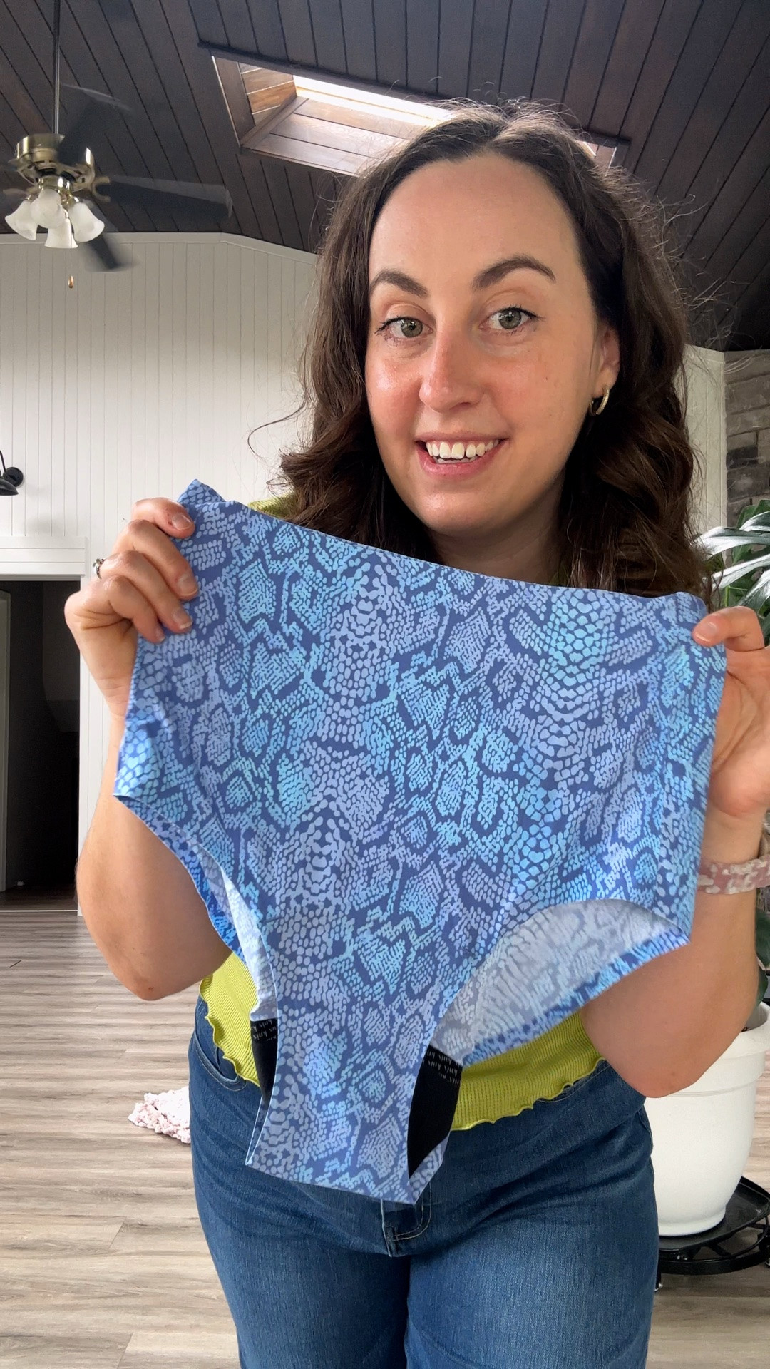 My ultimate life hack for busy women - Ultrathin leakproof underwear from Knix! These period undies look and feel just like regular underwear while absorbing up to 2.5 super tampons worth of liquid! I also love them for sweaty workouts. This is the high rise style, but there are tons of other styles and colours available. They also make much higher absorbency versions of you have a heavier flow. If you have any questions about leakproof, be sure to let me know! ❤️

#LTKcanada #LTKworkwear #LTKstyletip
