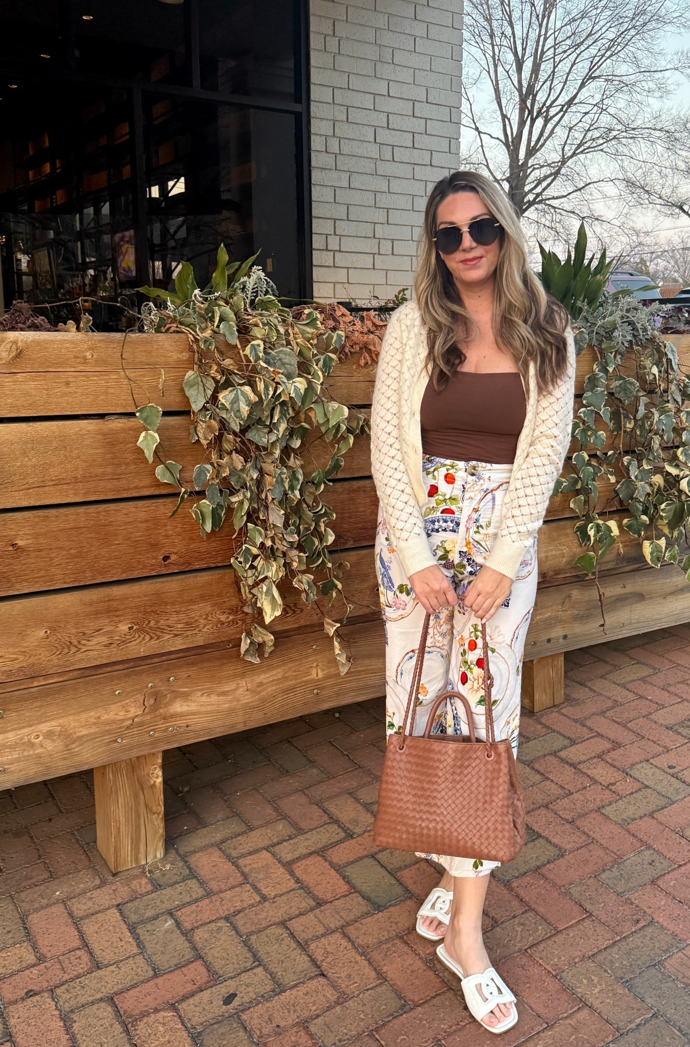 Spring ootd featuring the collete wide leg pant by Maeve 🤍

This print is sold out but they have so many other fun prints for spring! 

#LTKootd #LTKspring #LTKSpringSale