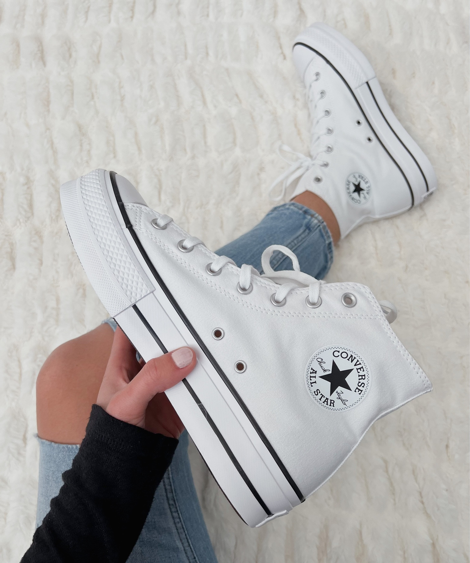 Wedge hotsell converse white