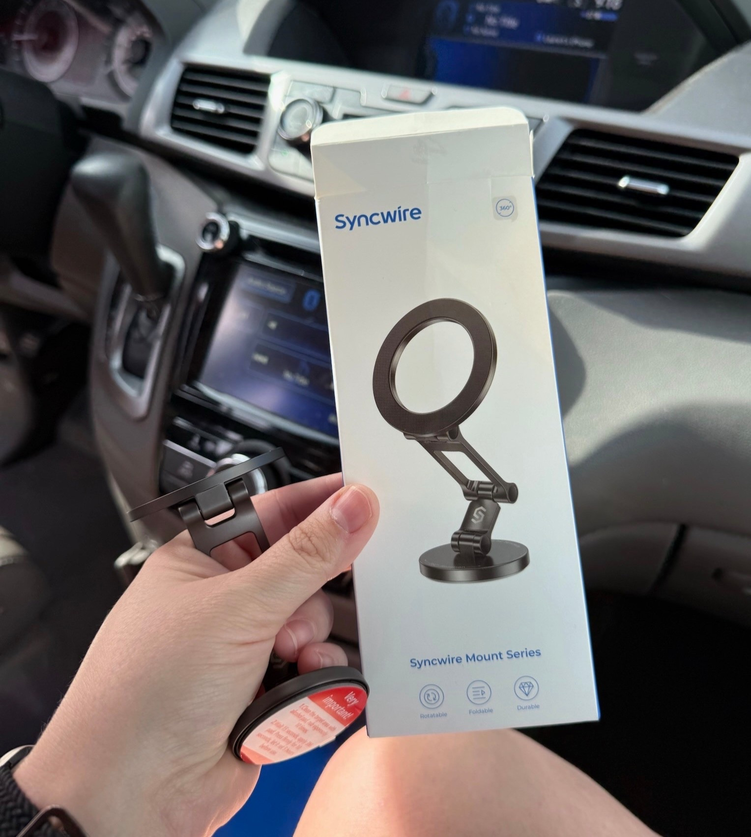 Finally found a phone mount that doesn’t move 🙌

#LTKHome #LTKTravel #LTKmomlife