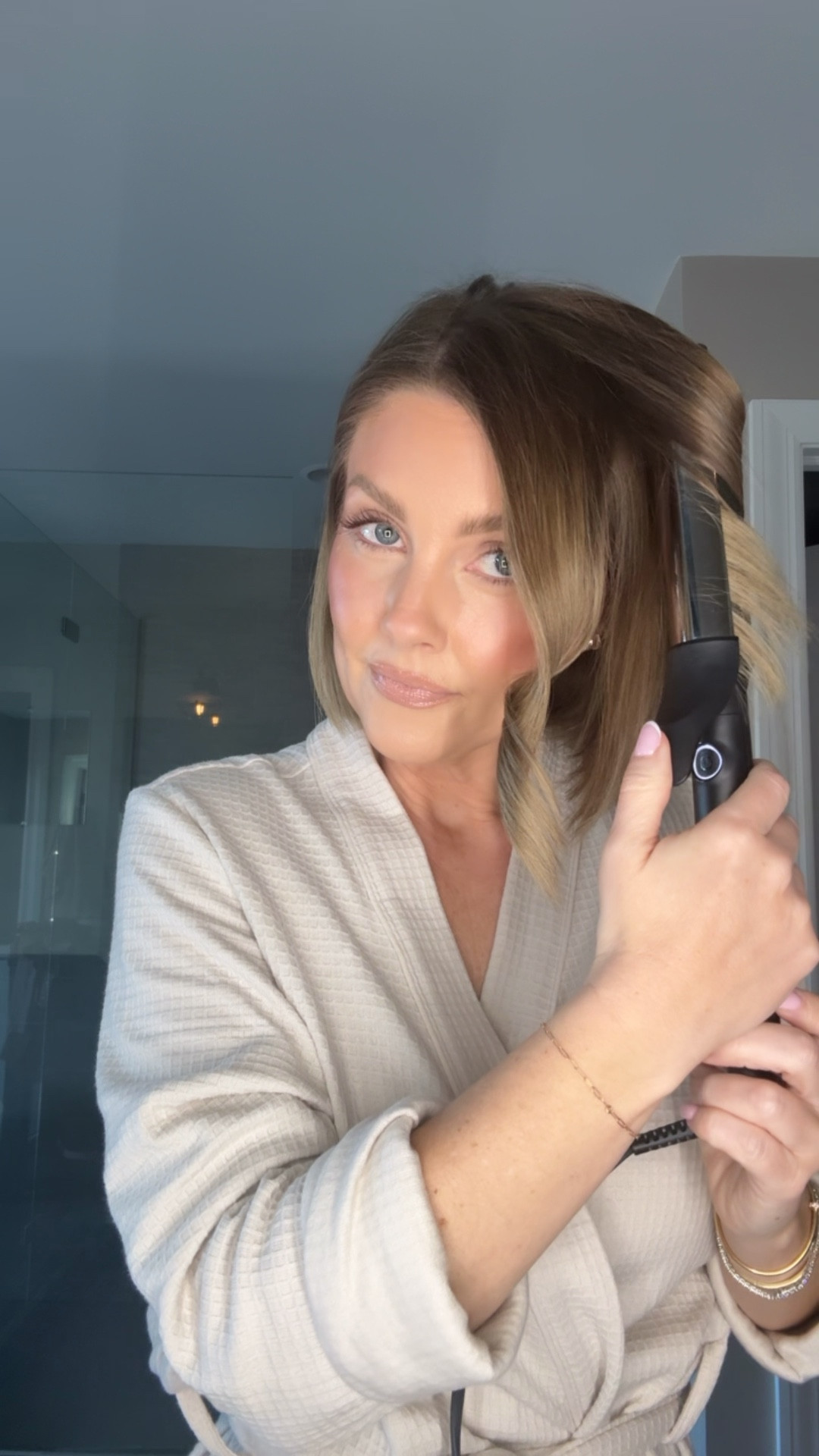 Short bob hair curling tutorial 💗 I use a 1.25” curling ironn

#LTKgrwm #LTKBeauty #LTKmorningroutine