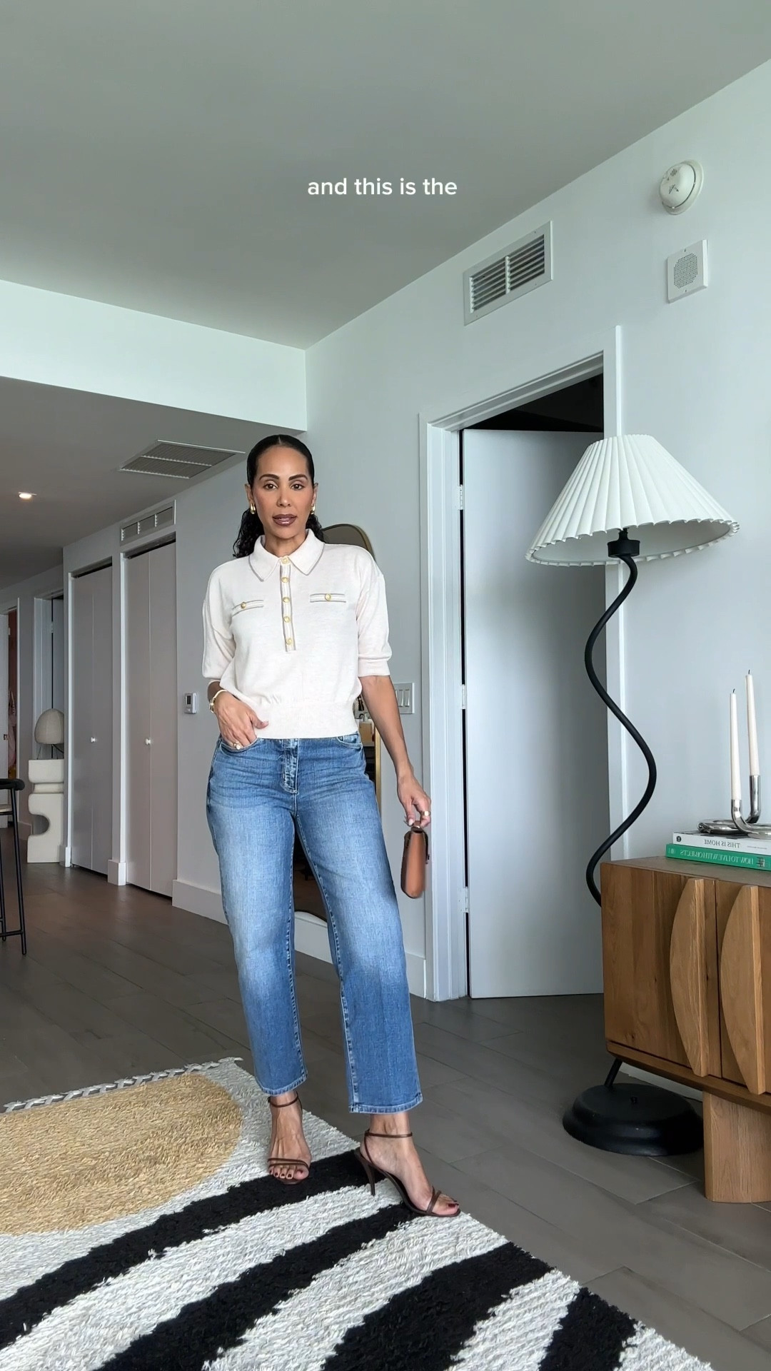 simple and chic! love this look. wearing size small top and size 27 jeans 