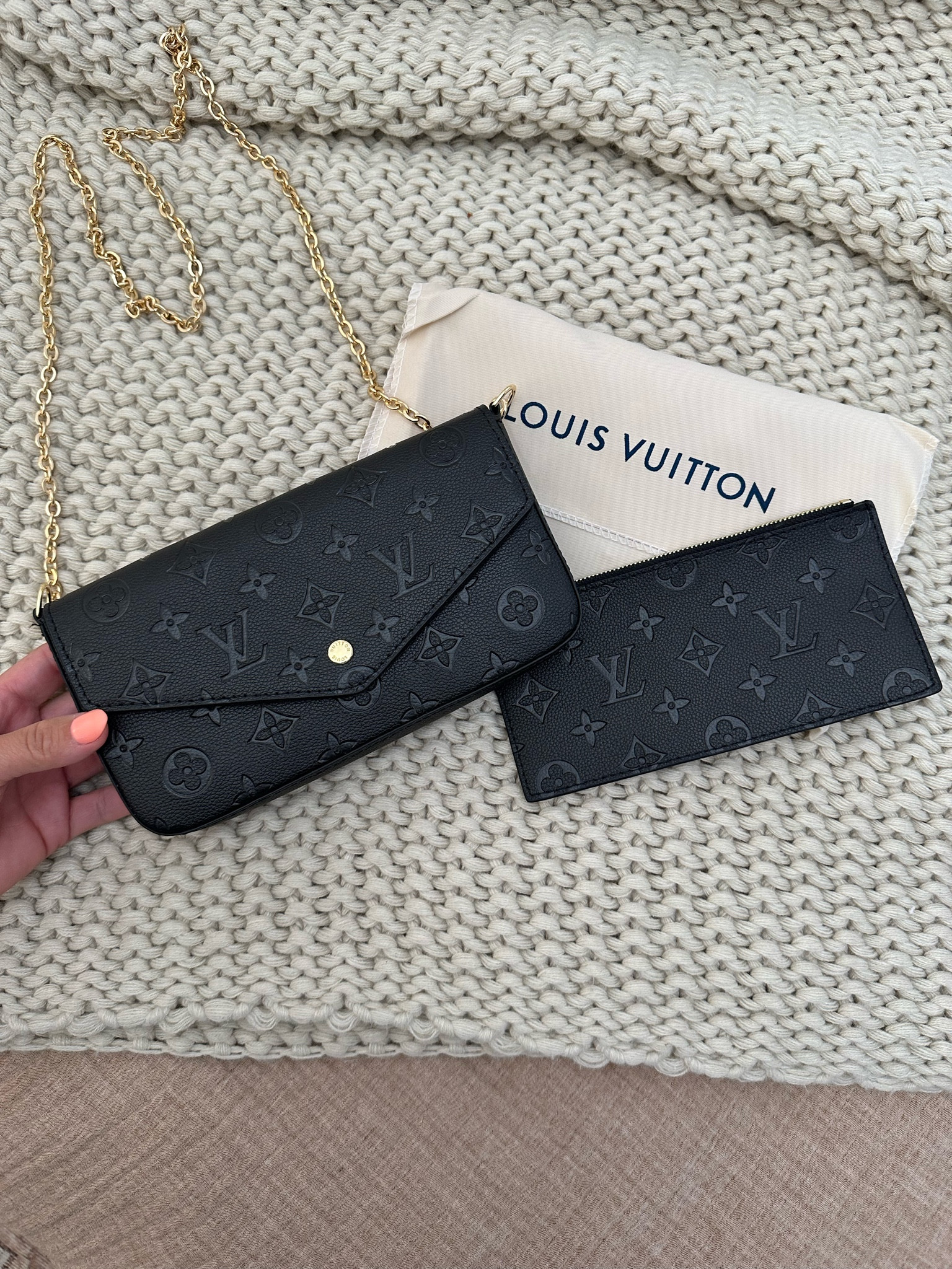 Obsessed! Quality 10/10 ✨ Only $29 🤍  (product image in link is different but it takes you to correct 🔗) 

#LTKSeasonal #LTKHoliday #LTKGiftGuide