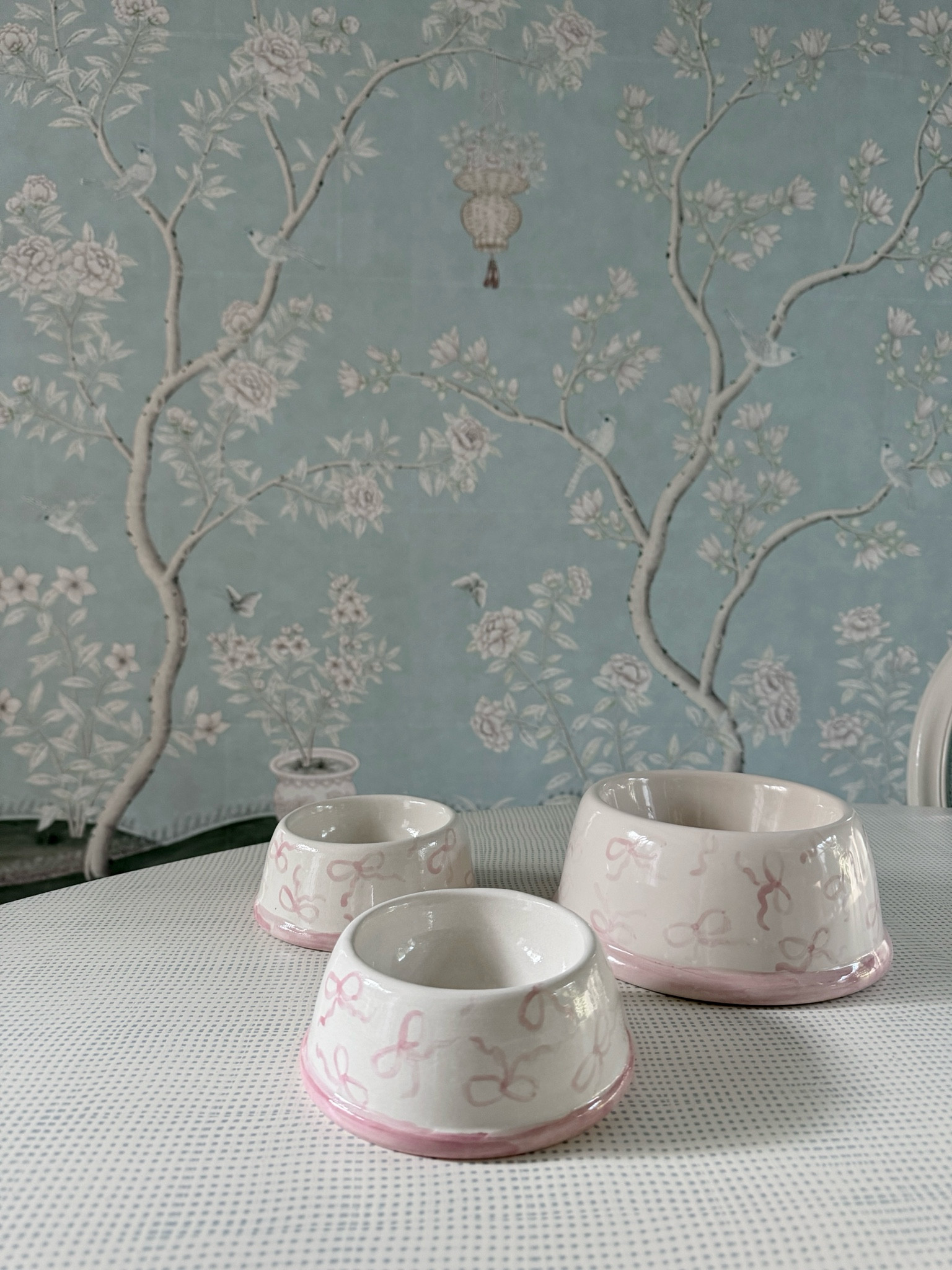 The prettiest dog bowls I had designed for Dolly! You can order them too 🎀