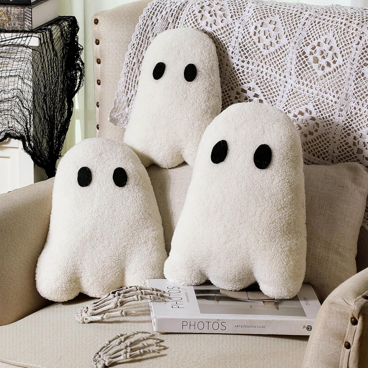 Huwena 3 Pcs Halloween Ghost Shaped Throw Pillows Spooky Decor, White Soft | Amazon (US)