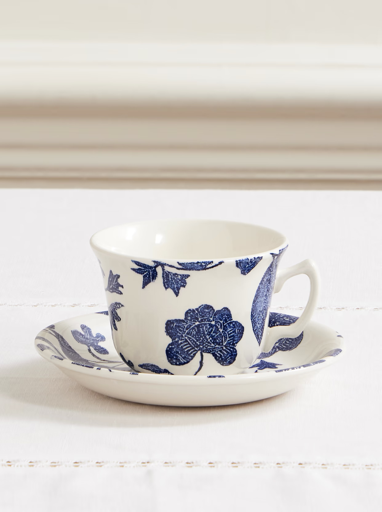Ralph Lauren Home - + Burleigh Garden Vine Floral-print Earthenware Tea Cup And Saucer - White | NET-A-PORTER (US)