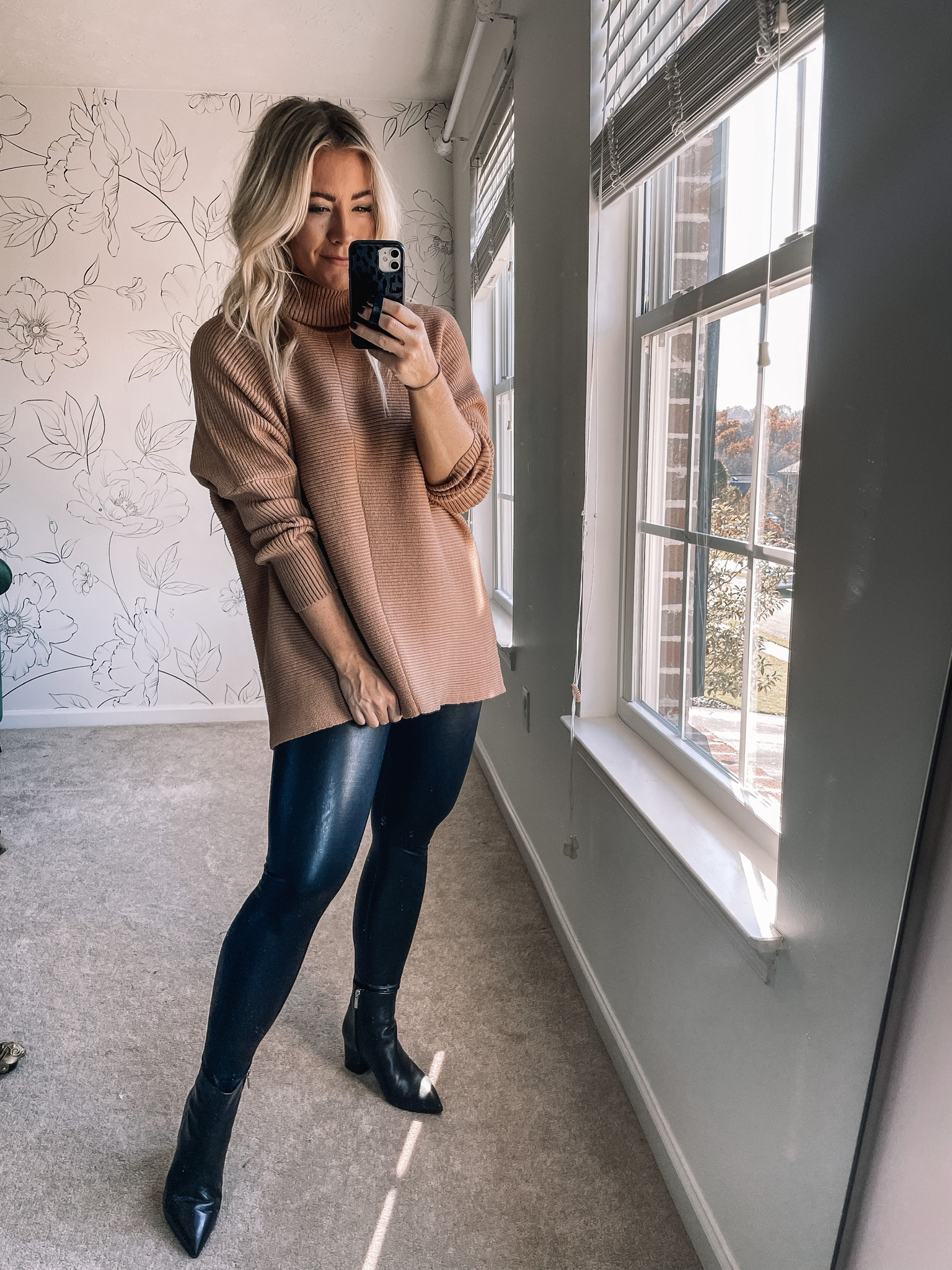 Amazon, Amazon sweater, tunic, sweater, tunic, sweater weather, fall, comfy, thanksgiving, thanksgiving fit

#LTKHoliday #LTKfit #LTKstyletip