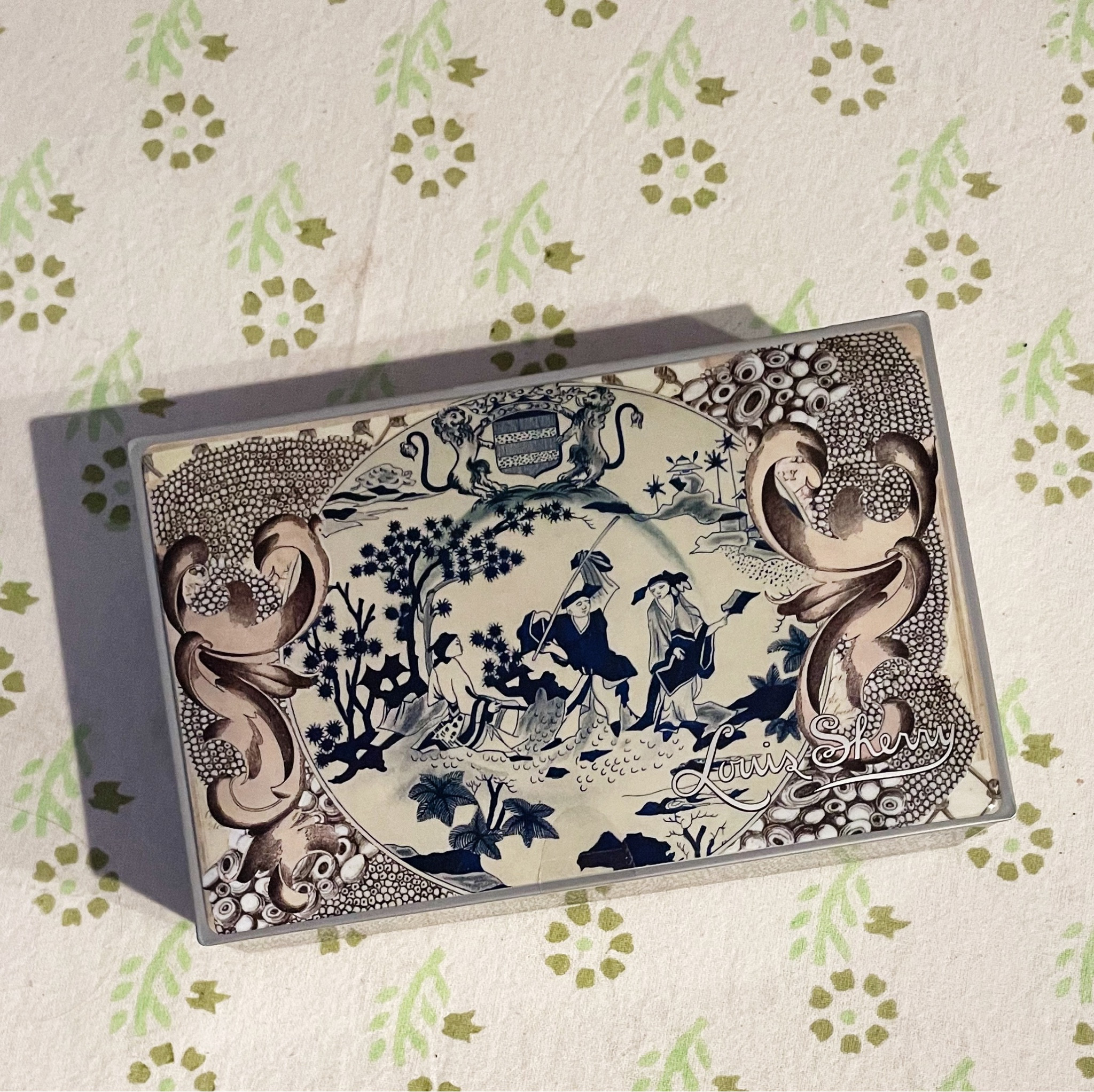 Don’t forget the chocolate! An elegant and delicious holiday hostess gift!

#LTKSeasonal #LTKHoliday #LTKGiftGuide