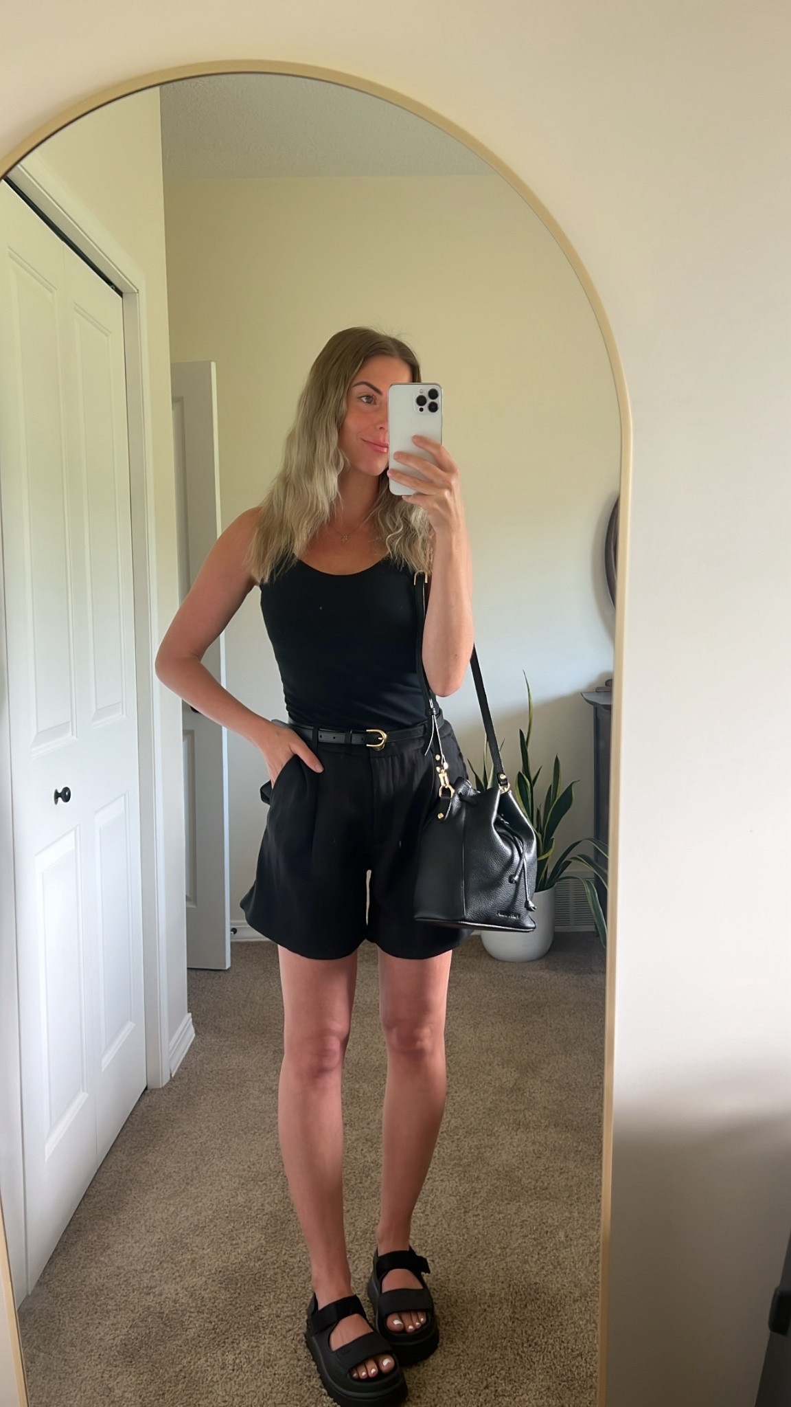 Trouser shorts #ootd 

Shorts - size 2. Recommended sizing down one. 
Tank size small 

#LTKcanada #LTKsummer #LTKstyletip