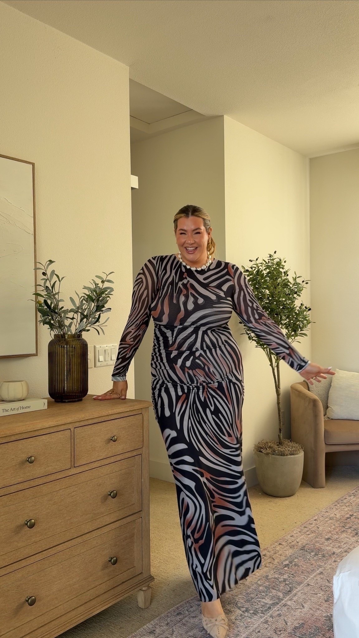 this dress is from Amazon but the quality is amazing!! 

wearing a size XL

Printed dress, zebra print, long dress, Amazon fashion, Amazon finds, Amazon accessories, date night, bodycon dress, long sleeve dress, Vanessa Etheridge 

#LTKMidsize #LTKSaleAlert