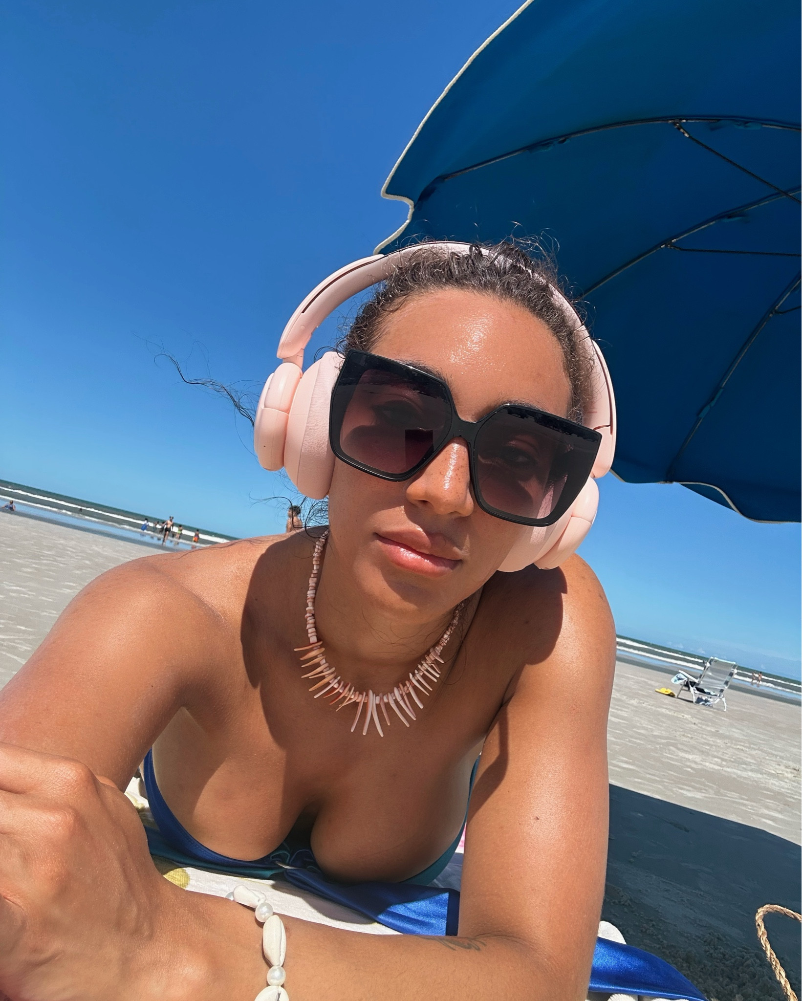 A few of you asked on my IG about these shades. Here they are! 🕶️🖤 Found them at TJ Maxx but they’re available on Amazon as well  

#LTKTravel #LTKFindsUnder100 #LTKFindsUnder50