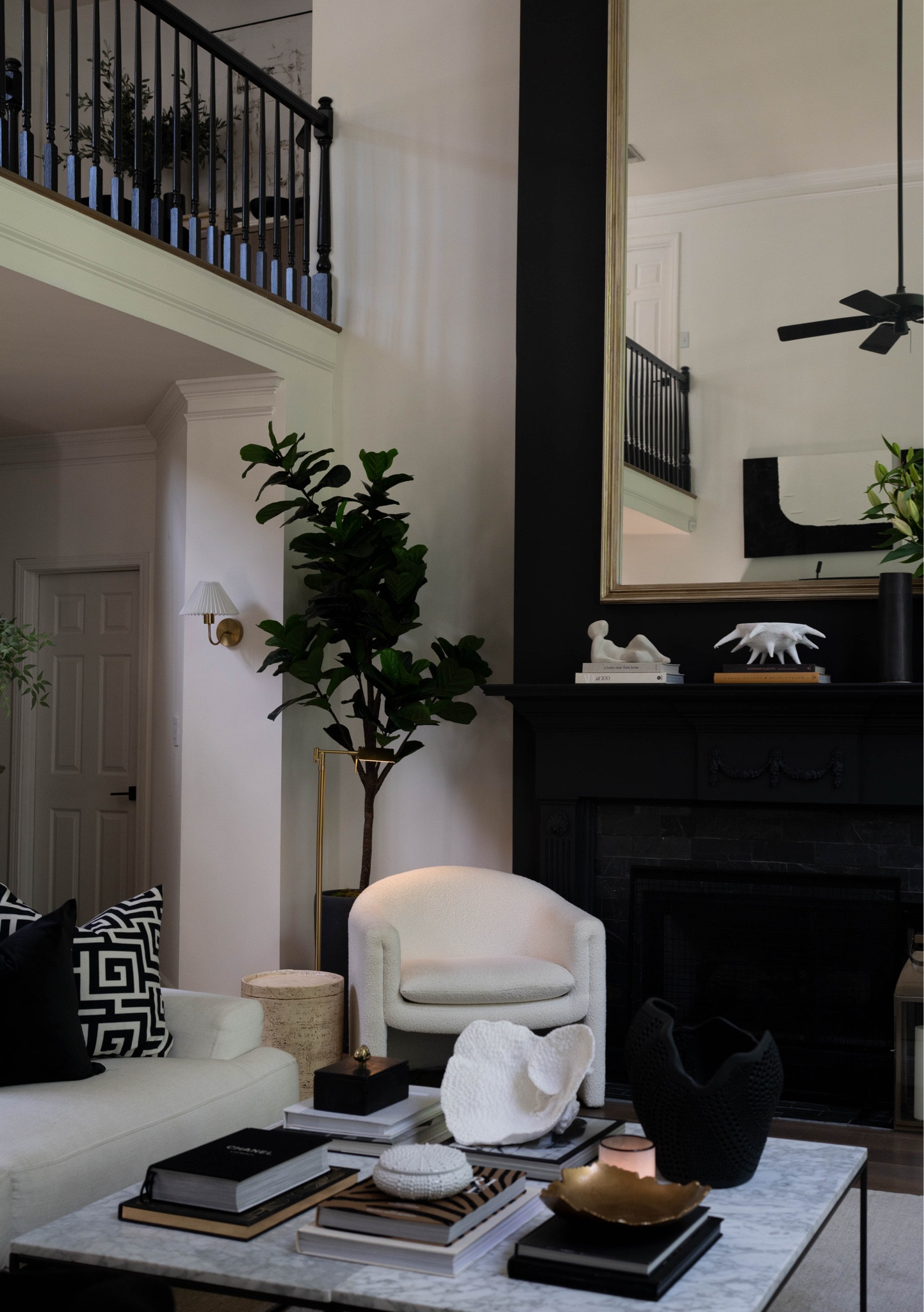 Your coffee table is the center of your living room so it’s the perfect way to get serious wow factor!!! Go bold!! XxV 

#LTKHome #LTKStyleTip #LTKSeasonal