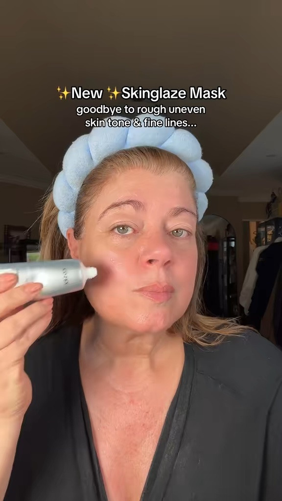 Korean skincare mask with PDRN & full of Exosomes packed with growth factors!!!
@COSRX US
#glazemask #pdrn #skinbarrier #wrappingmask