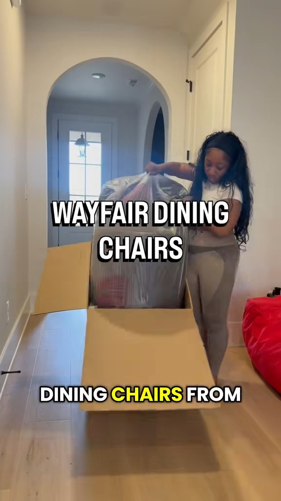 Wayfair didn’t play with these chairs and table 