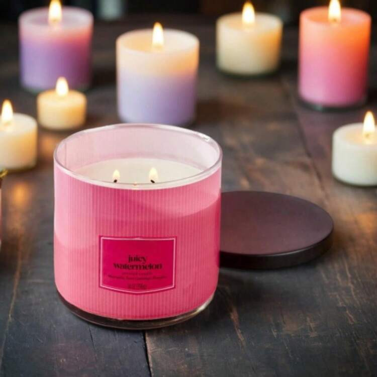3-Wick Juicy Watermelon Scented Candle, 14 Oz, Textured Wrapped | SHEIN