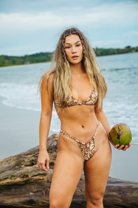 Sarah Top - Namotu | Skatie LLC