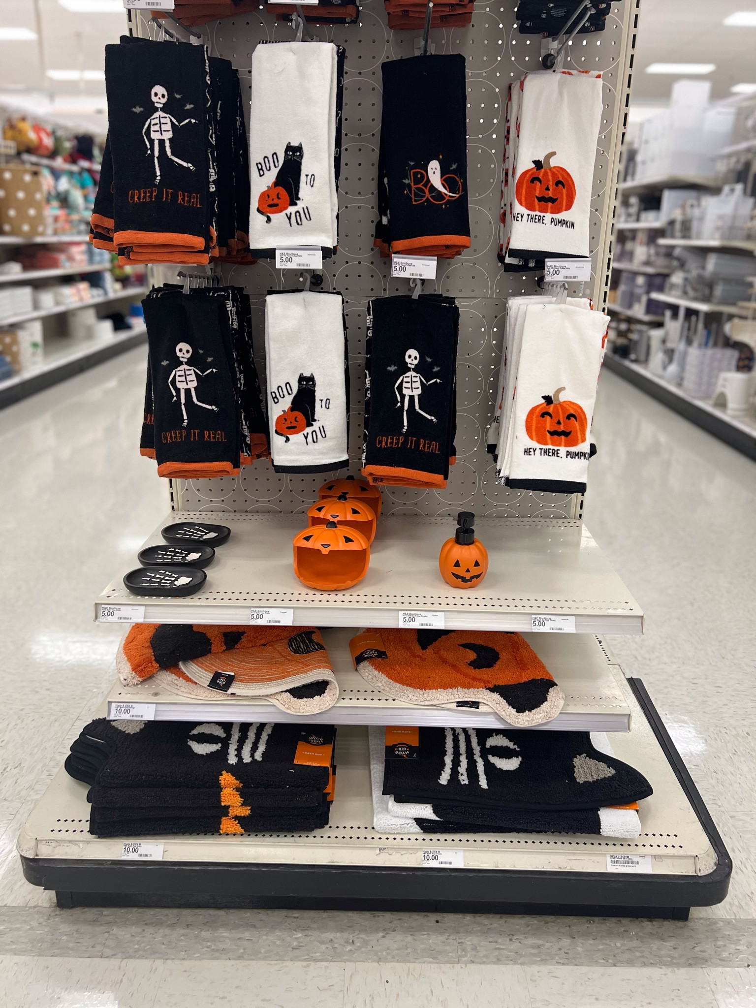 Target // towells // halloween // soap dish // bath mat

#LTKSeasonal #LTKFamily #LTKHome