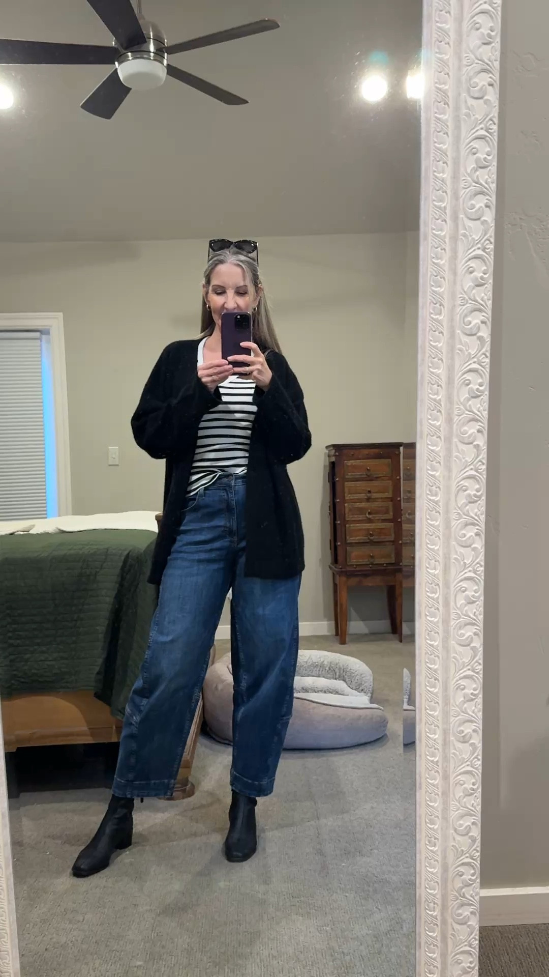 Simple, casual ootd. #teacherootd #casualootd #barreljeans #comfortablebooties 

#LTKgrwm #LTKOver40 #LTKootd