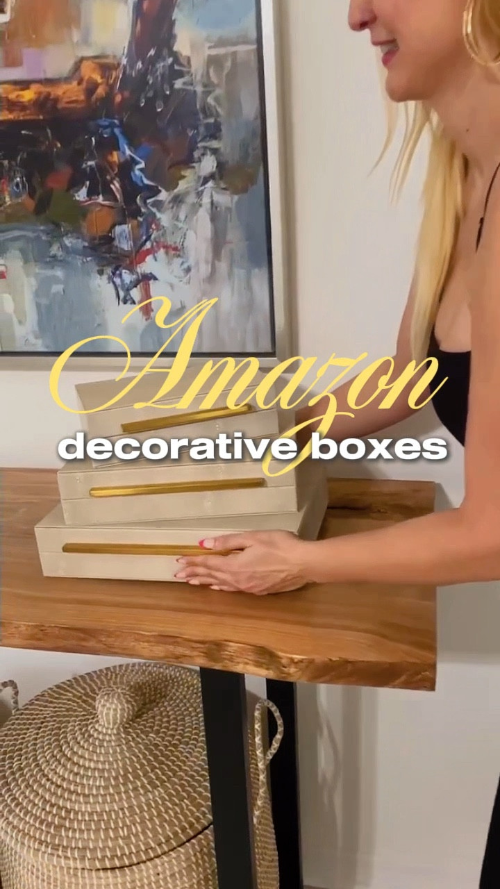 So in love with these decorative boxes from Amazon! 💕 Stack them or keep them separate for a chic look.


#amazonhomefinds
#amazonhomedecor
#decorinspo
#homestylingideas
#affordabledecor

#LTKStyleTip #LTKHome #LTKSeasonal