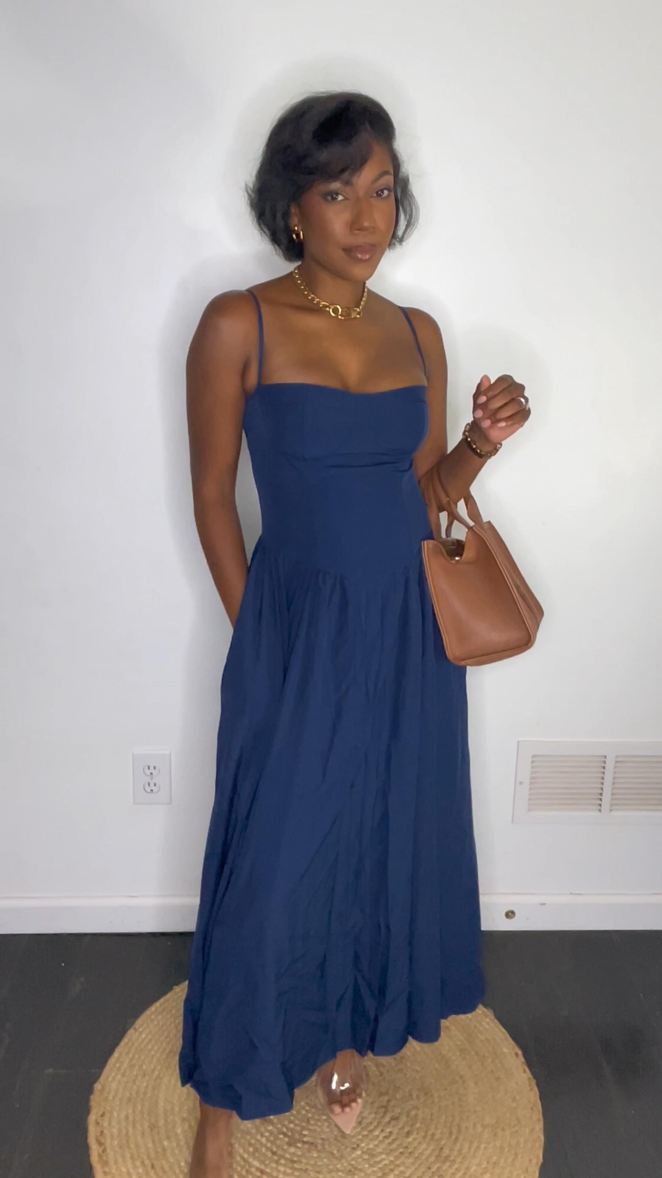 I love a good fitted maxi dress that has pockets and this dress just hits all of the marks.

#LTKItBag #LTKShoeCrush #LTKOver40