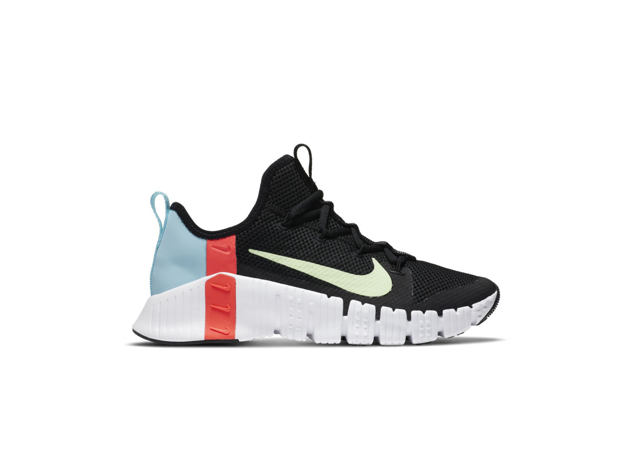 Nike Free Metcon 3 (Women's) Sneakers in Black/Glacier Ice/Flash Crimson | StockX