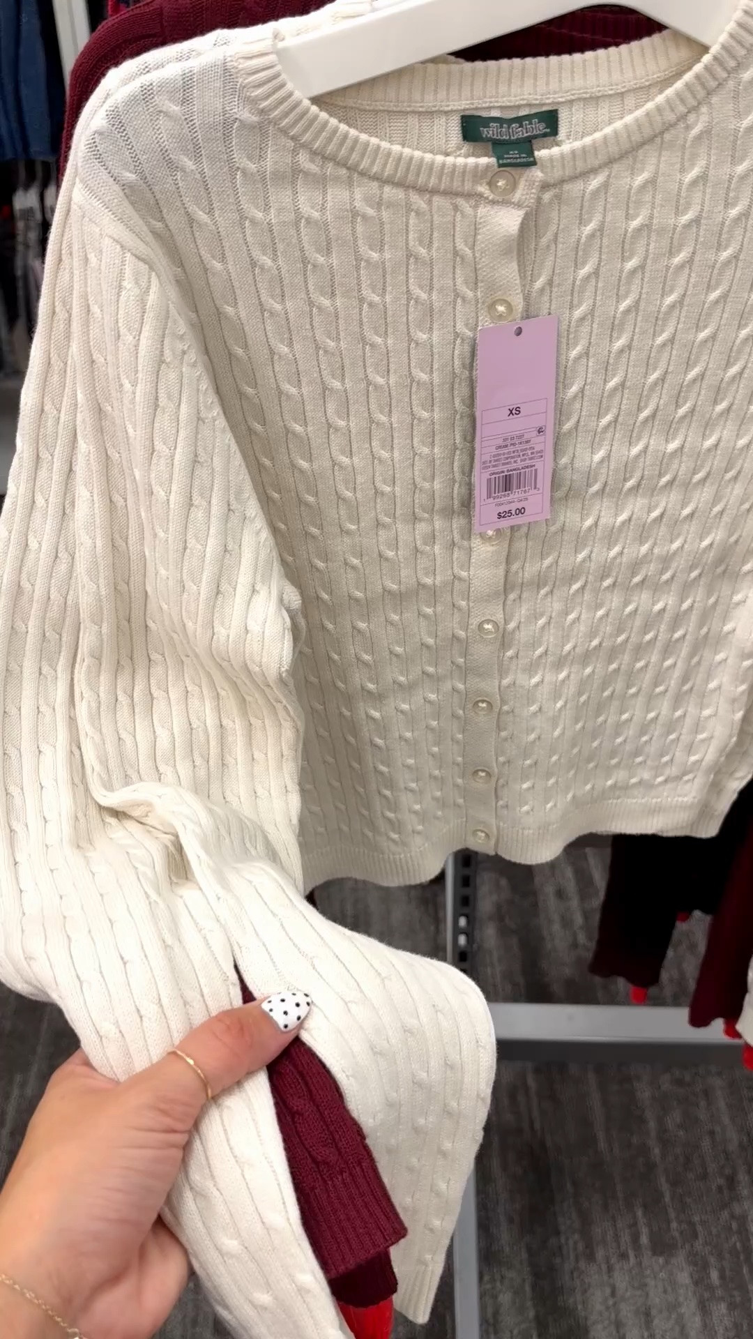 Cardigan sweater is so cute 🍂🧸⭐️