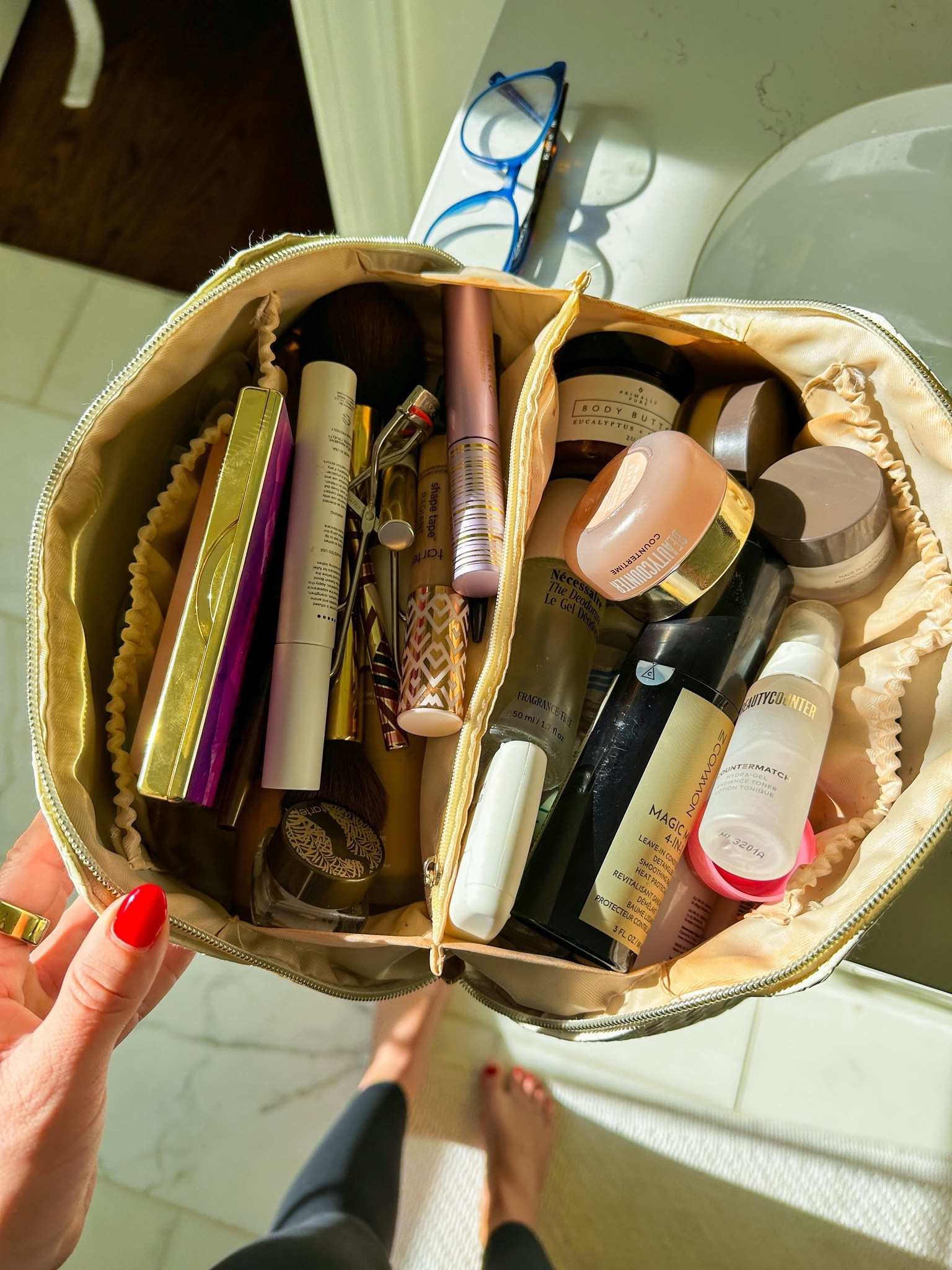 The absolute best travel toiletry bag! It holds so much and zips up nicely for easy packing. It’s only $21 and makes a great gift paired with lipgloss, an ice roller, or a coffee gift card.

#LTKGiftGuide#LTKtravel#LTKfindsunder50