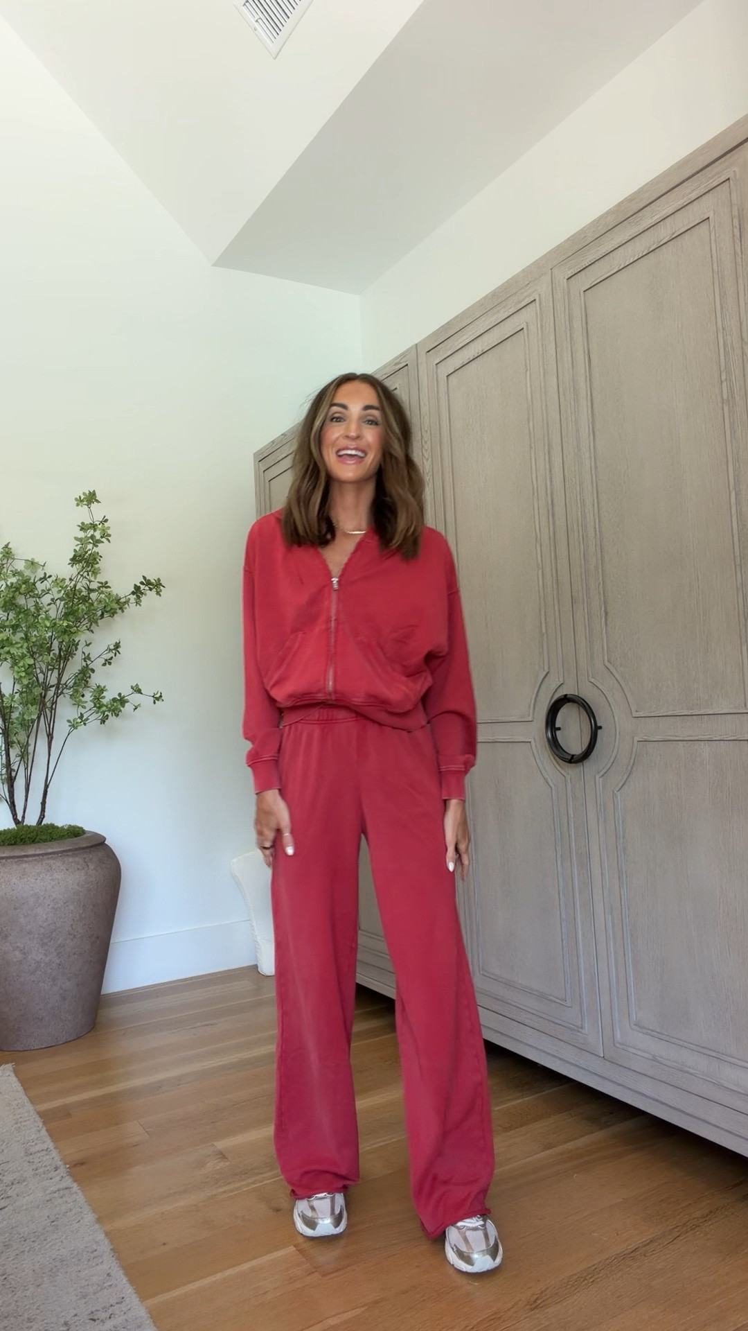 These sweats are still 50% off!! 🥳