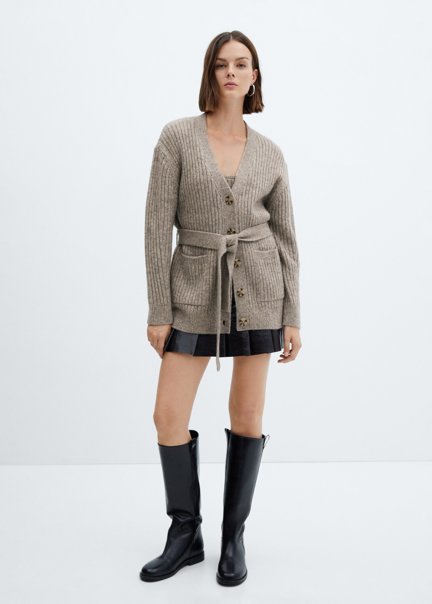 Buttoned ribbed cardigan - Woman | MANGO USA | MANGO (US)