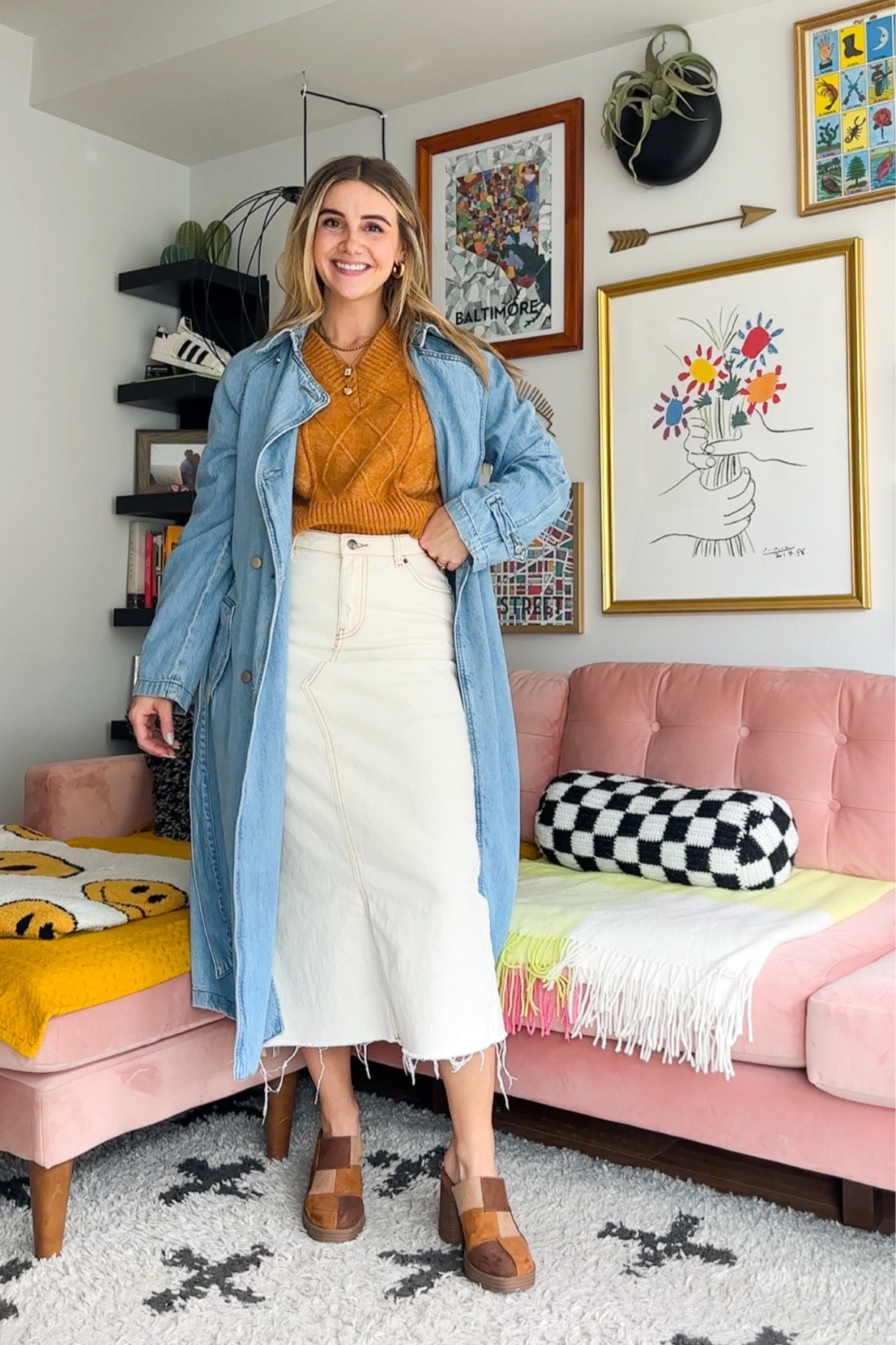1 denim trench, 8 ways
Wearing a small in the trench