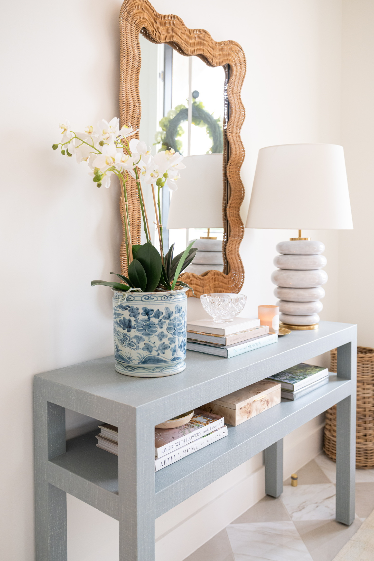 Christina worked with Aryn from Oyster Creek Studio's virtual interior design service do curate a beautiful entry way for her new home. 

 #LTKHome
