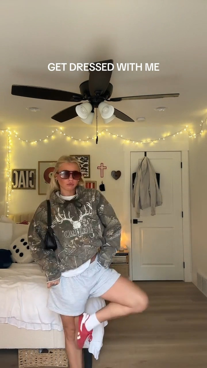  
OOTD 
 

#LTKShoeCrush #LTKStyleTip #LTKFindsUnder50