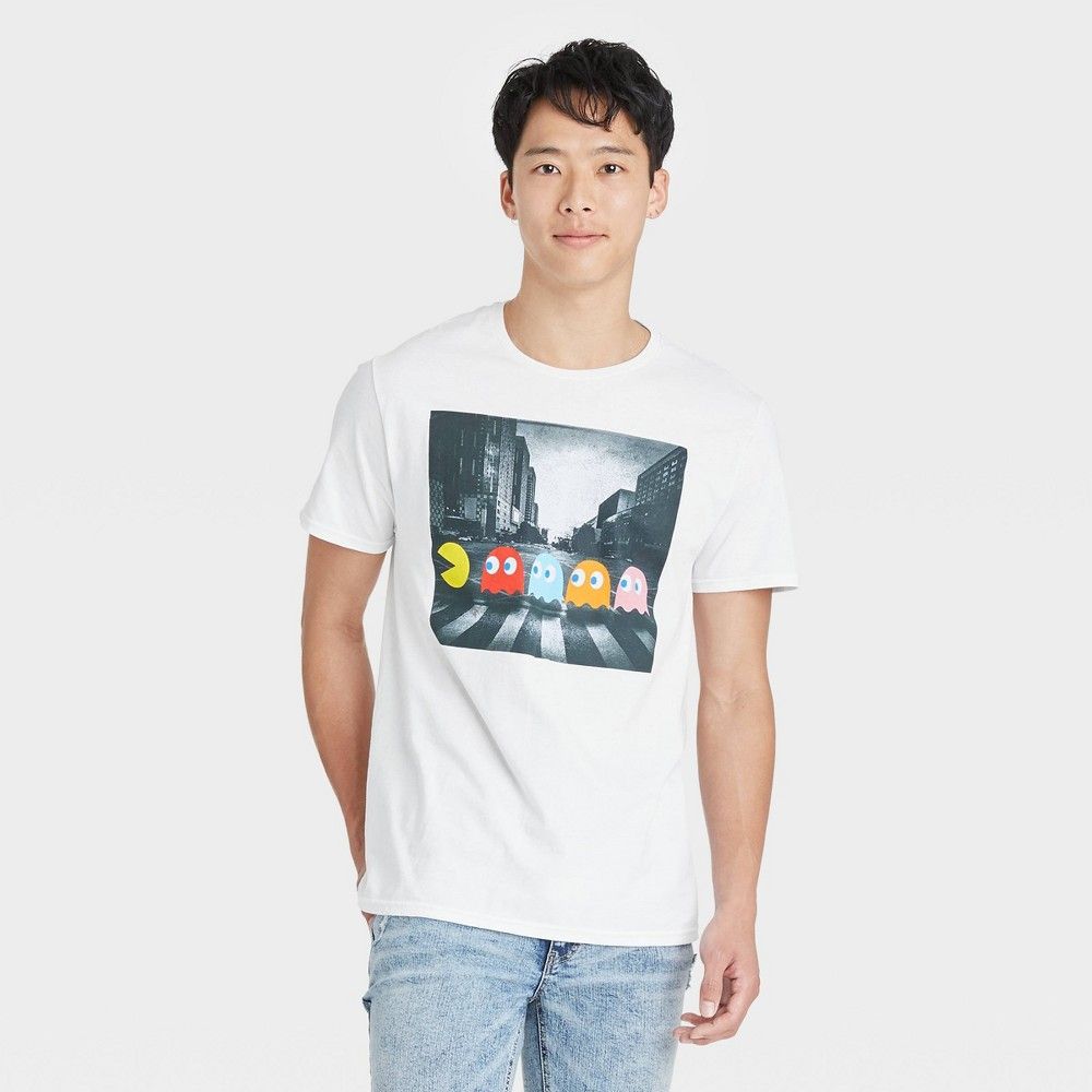 Men's Pac-Man Short Sleeve Graphic T-Shirt - White M | Target